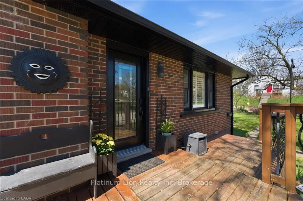Photo 3 of 393 Nelson Street, Brantford — HOMEH
