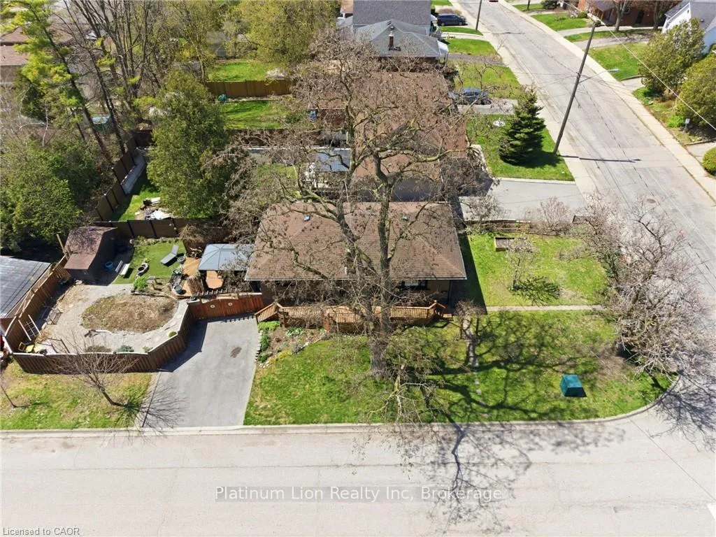 Photo 4 of 393 Nelson Street, Brantford — HOMEH