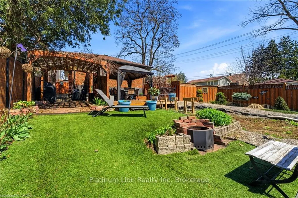 Photo 23 of 393 Nelson Street, Brantford — HOMEH