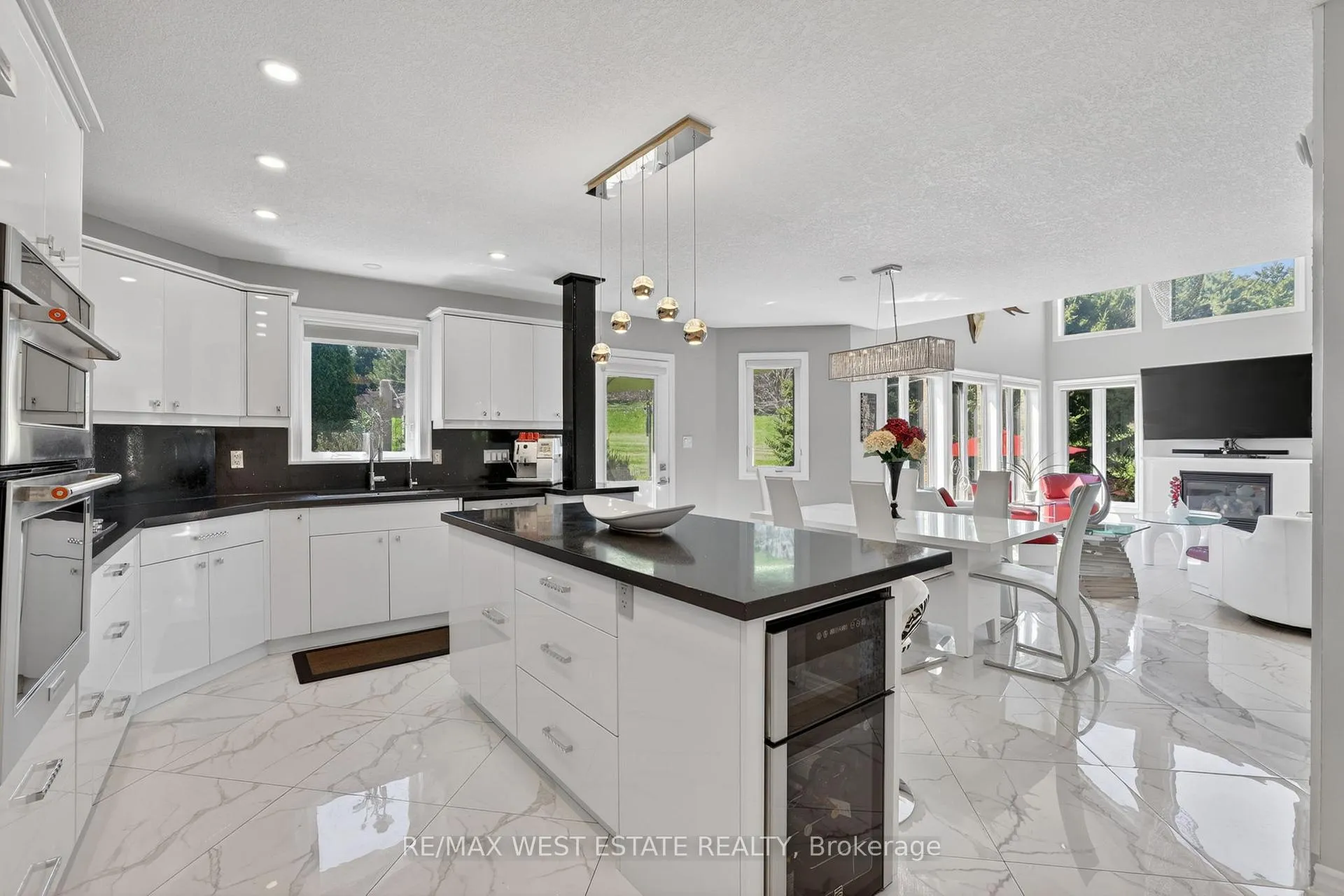 Photo 10 of Unit 5, 10 Zimmerman Drive, Caledon, Rural Caledon — HOMEH