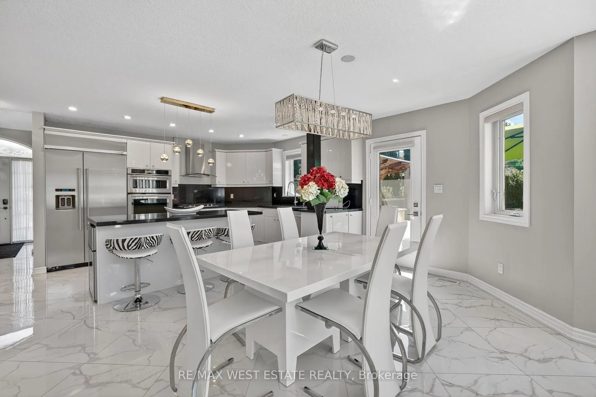 Photo 15 of Unit 5, 10 Zimmerman Drive, Caledon, Rural Caledon — HOMEH