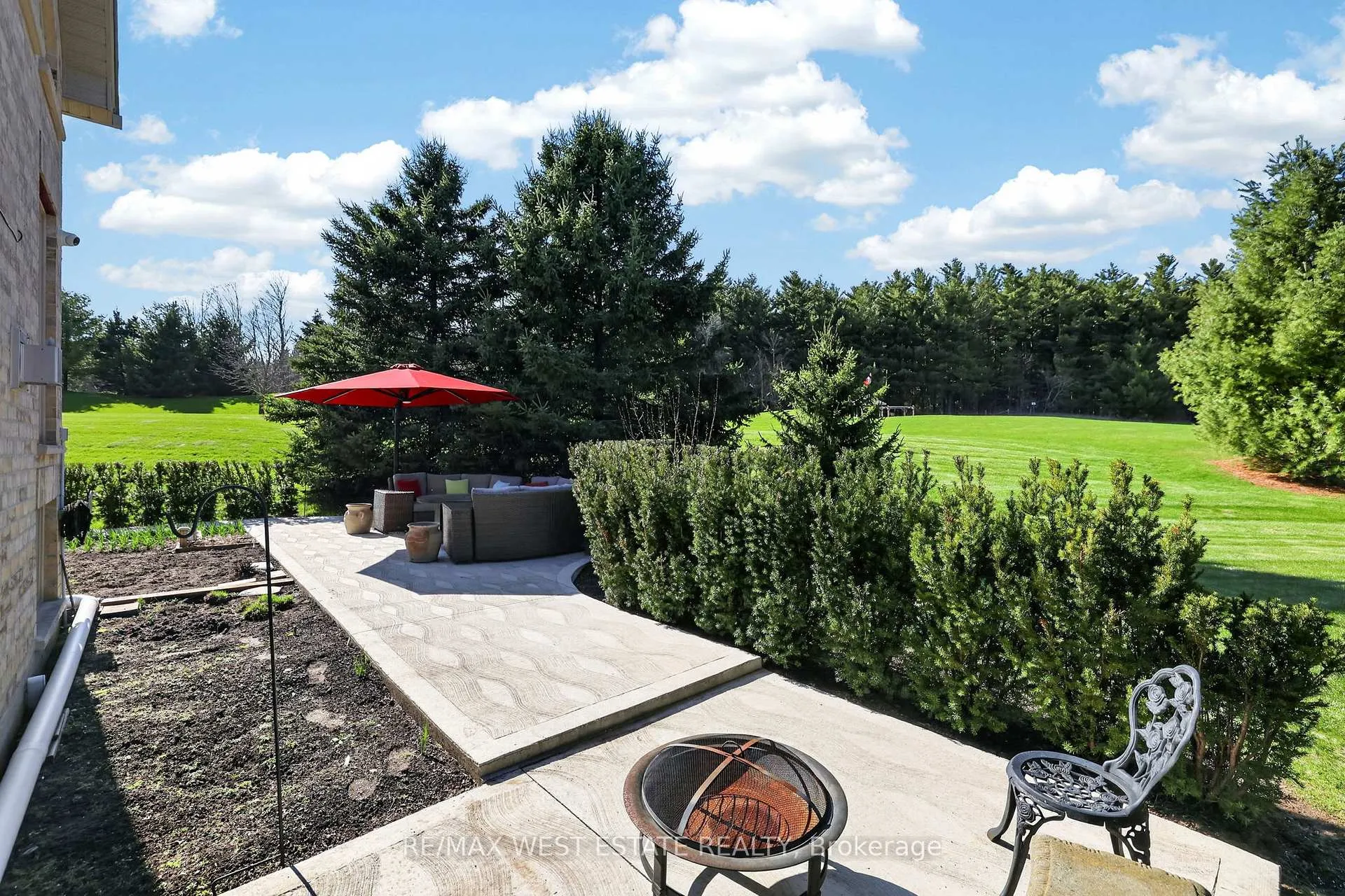 Photo 54 of Unit 5, 10 Zimmerman Drive, Caledon, Rural Caledon — HOMEH