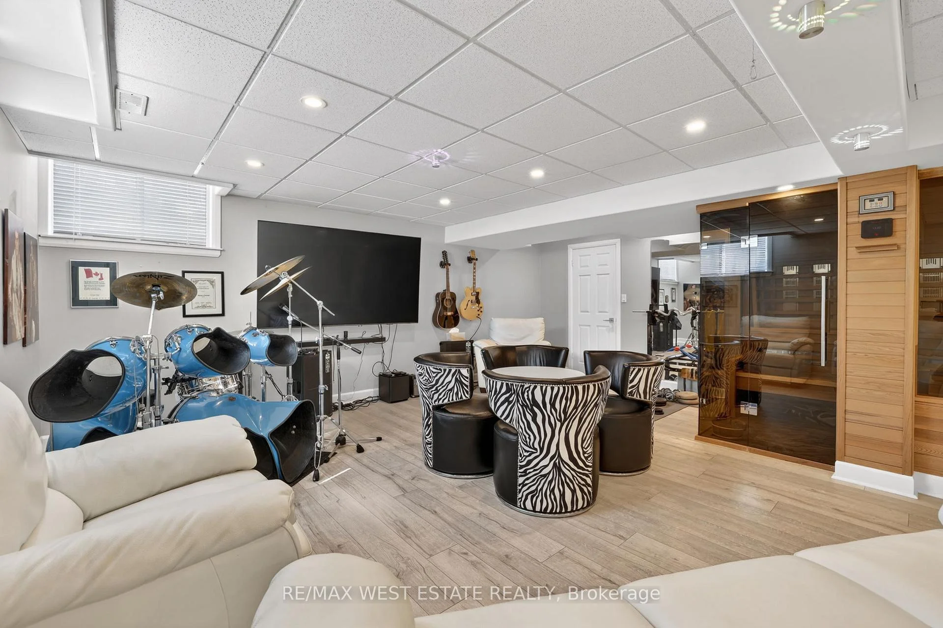 Photo 35 of Unit 5, 10 Zimmerman Drive, Caledon, Rural Caledon — HOMEH