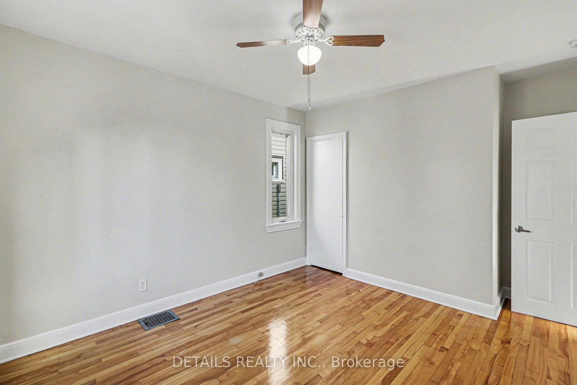 Photo 12 of 189 Gladu Street, Ottawa, Vanier — HOMEH