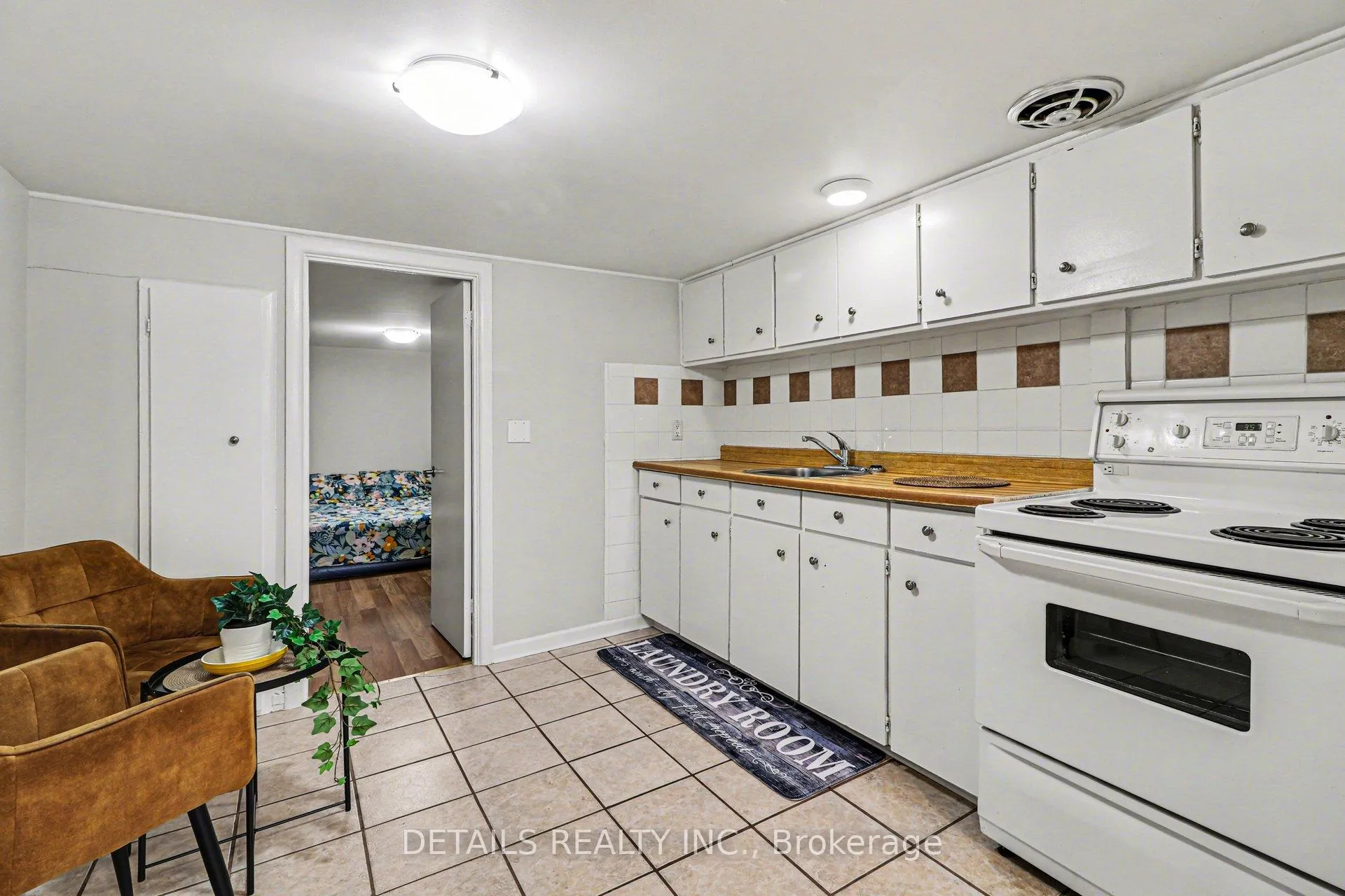 Photo 23 of 189 Gladu Street, Ottawa, Vanier — HOMEH