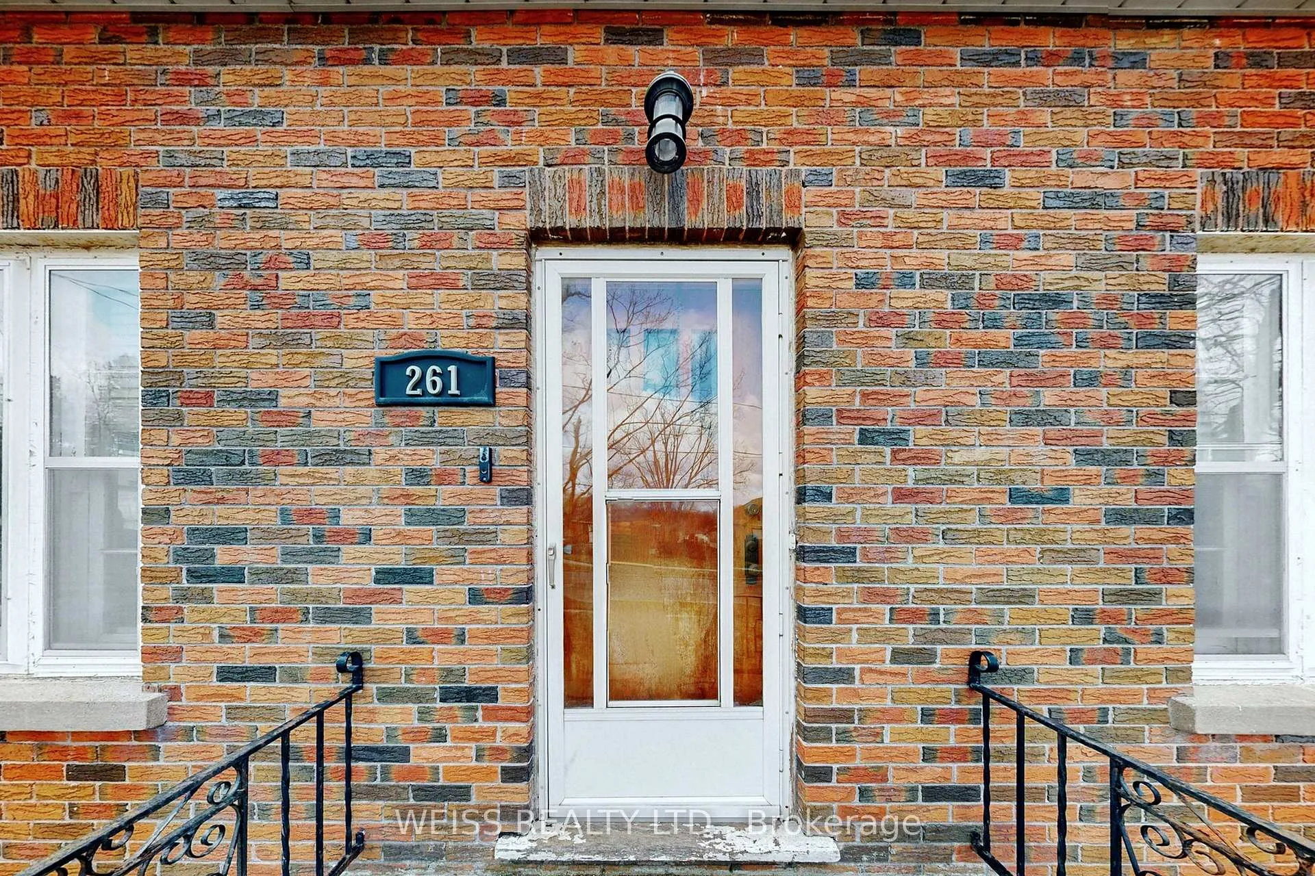 Photo 6 of 261 Wolsely Street, Peterborough, Northcrest Ward 5 — HOMEH