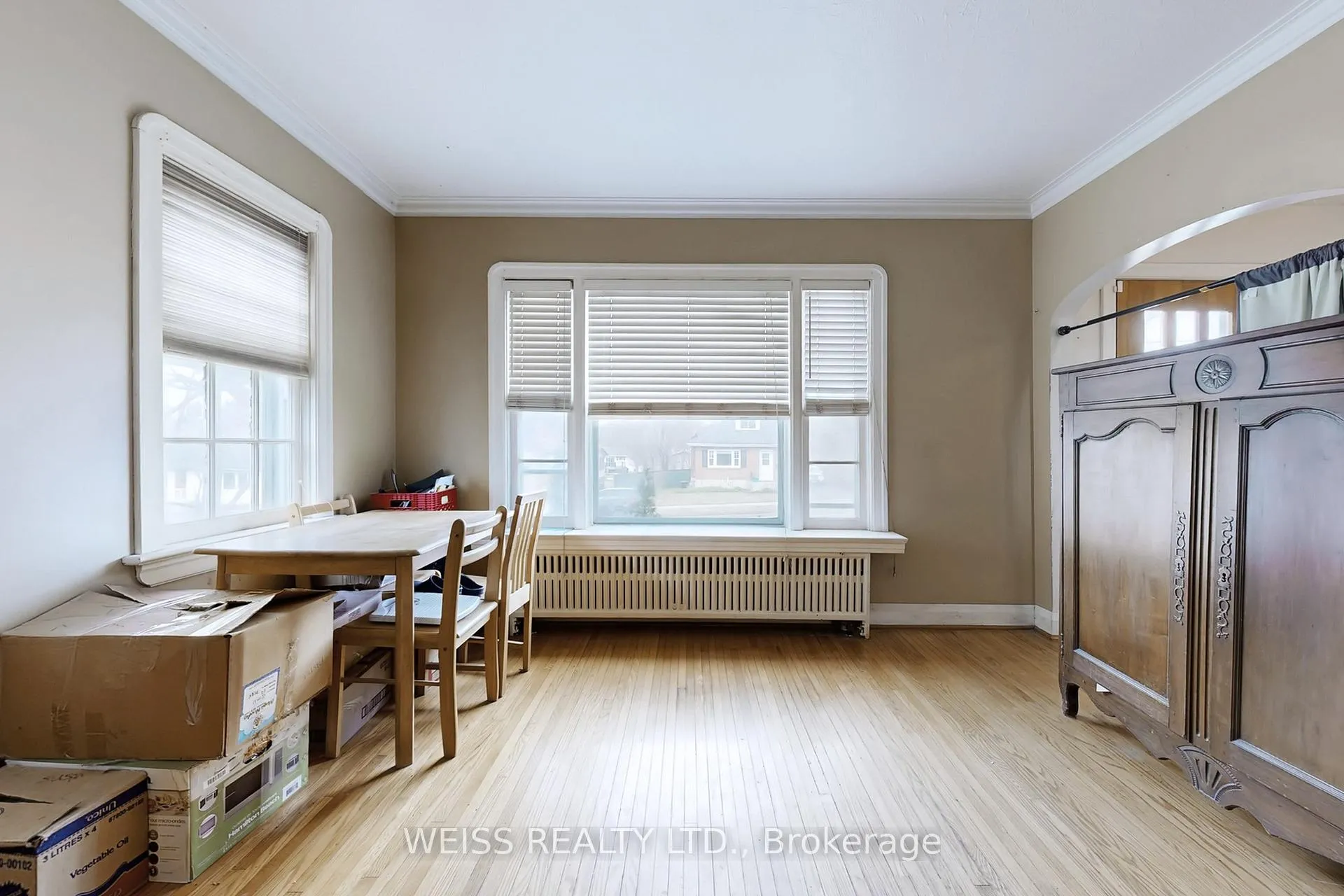 Photo 7 of 261 Wolsely Street, Peterborough, Northcrest Ward 5 — HOMEH