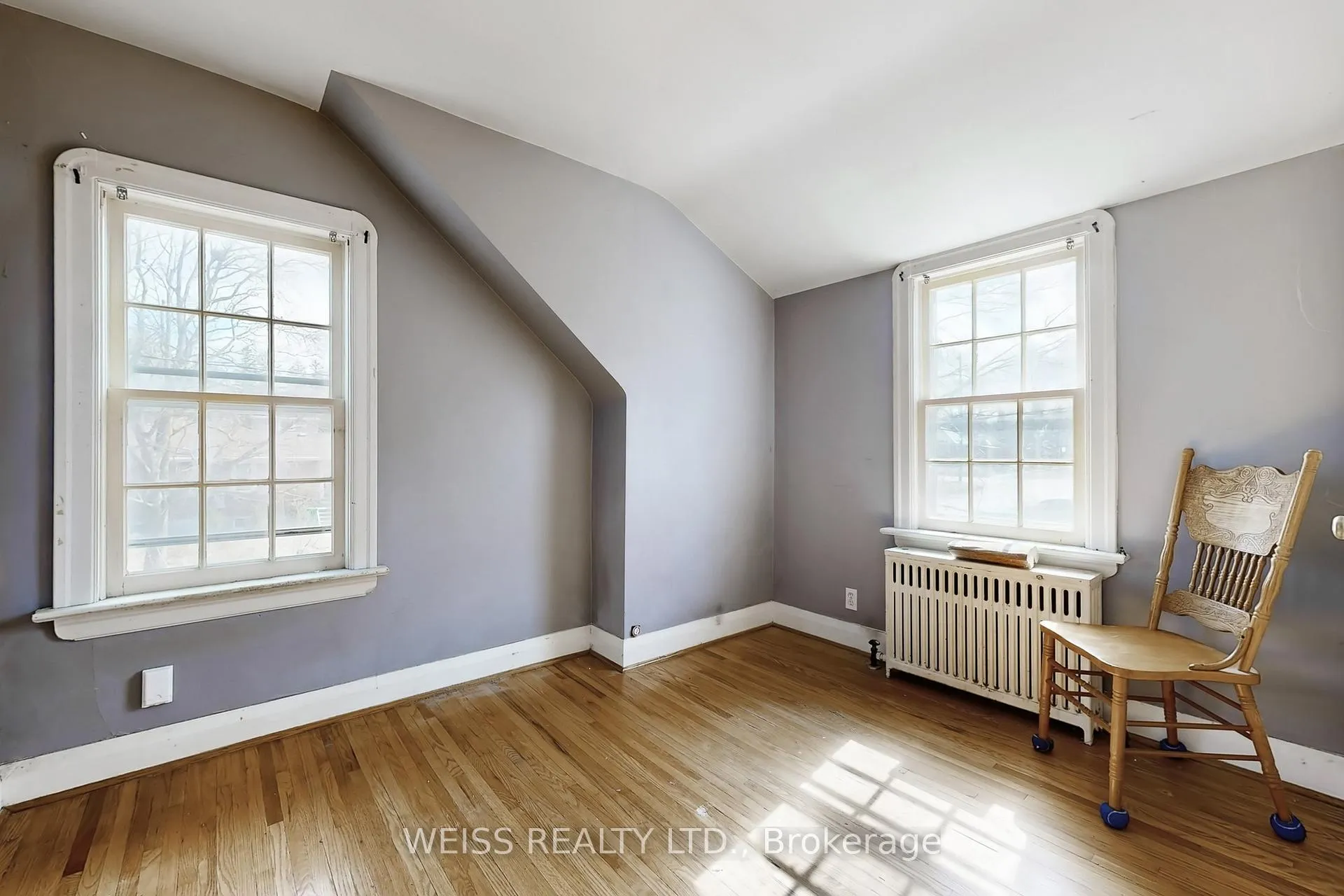 Photo 20 of 261 Wolsely Street, Peterborough, Northcrest Ward 5 — HOMEH