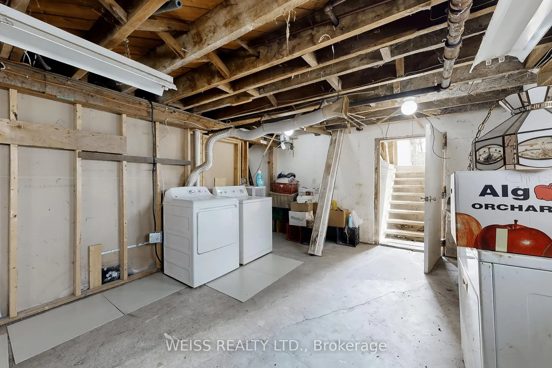 Photo 29 of 261 Wolsely Street, Peterborough, Northcrest Ward 5 — HOMEH