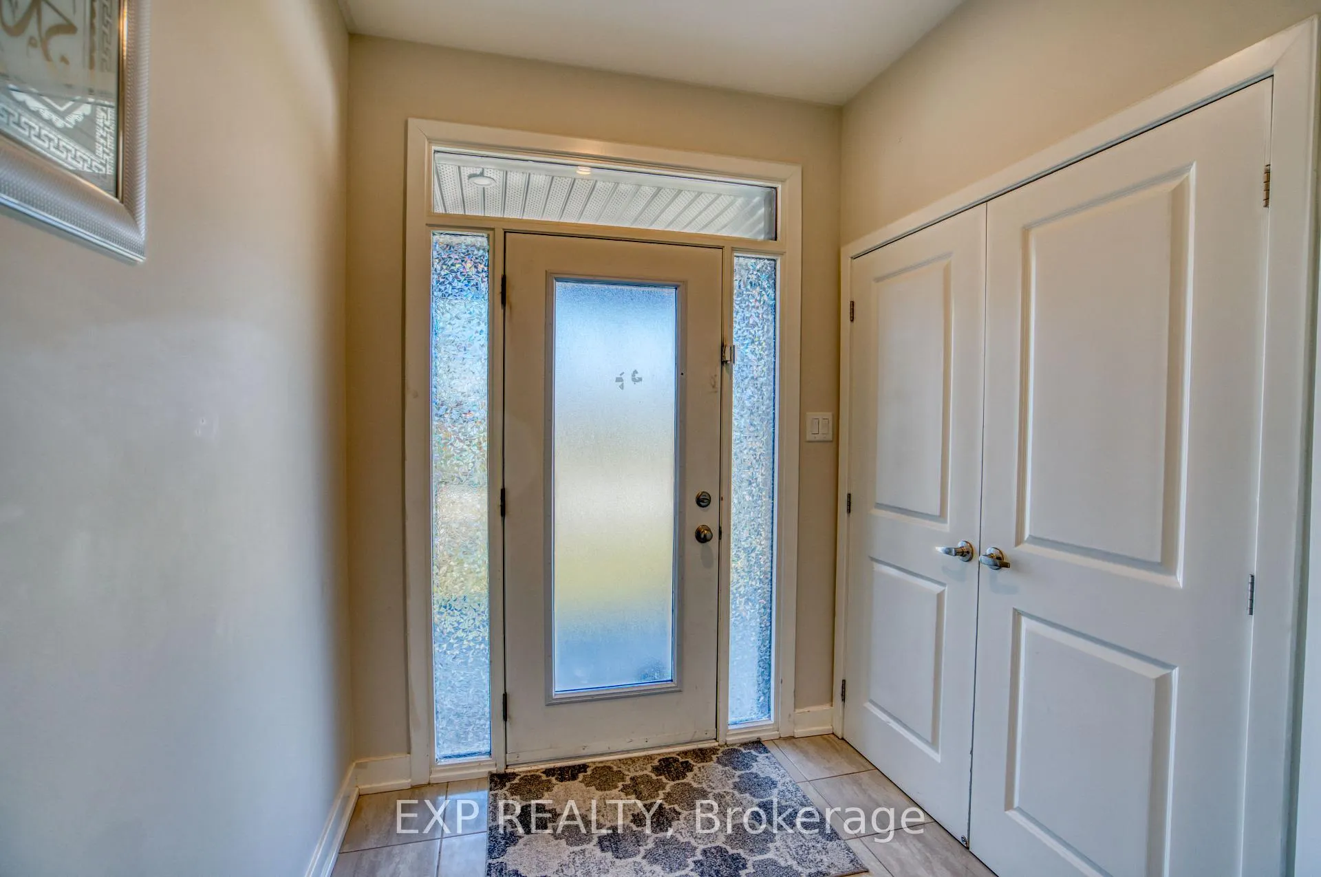 Photo 5 of 24 Kugagami Road, Ottawa, Leitrim — HOMEH