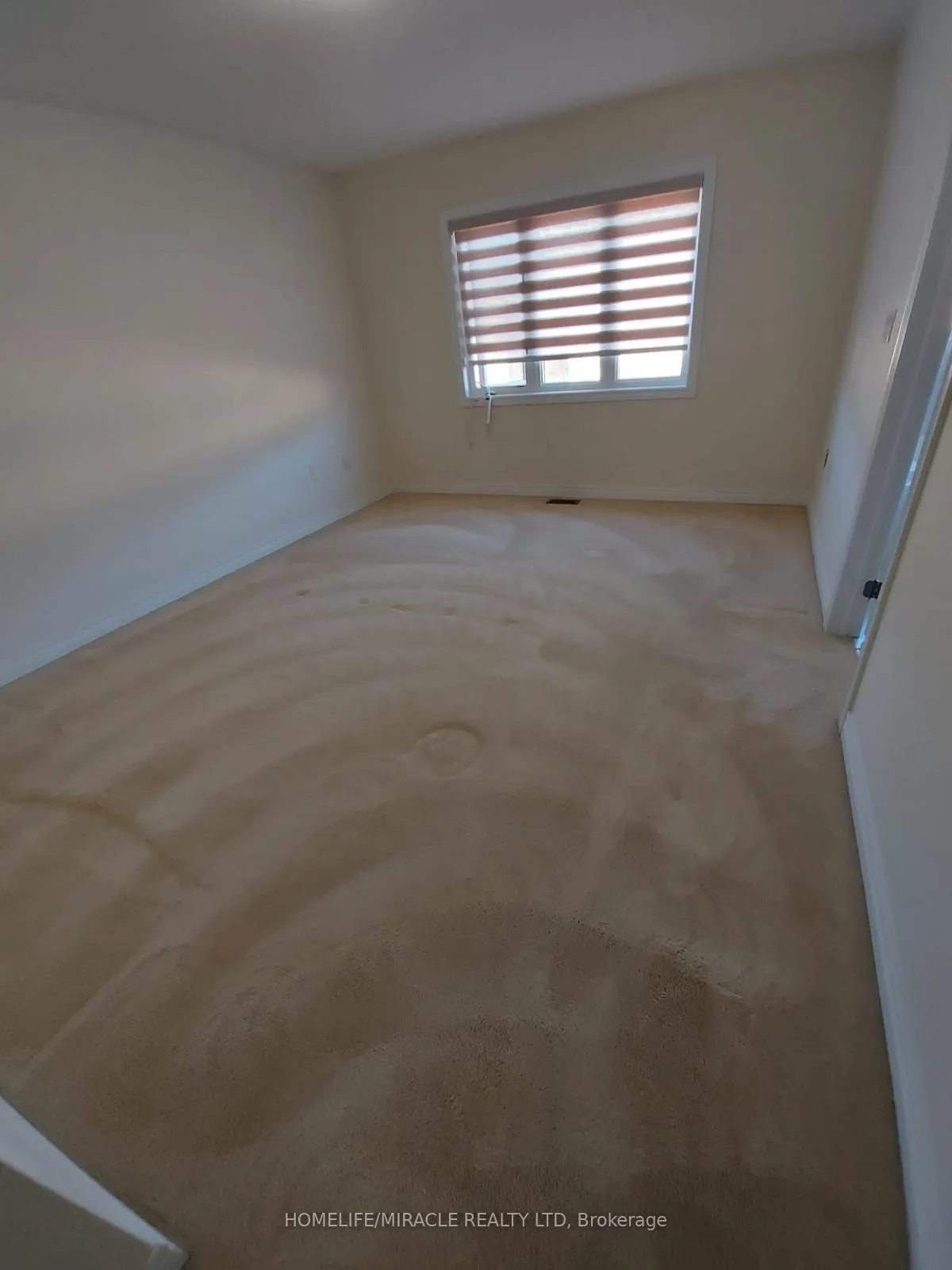 Photo 9 of 14 Ebury Drive, Brampton, Credit Valley — HOMEH