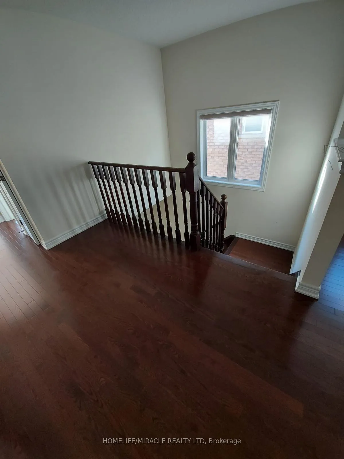 Photo 13 of 14 Ebury Drive, Brampton, Credit Valley — HOMEH