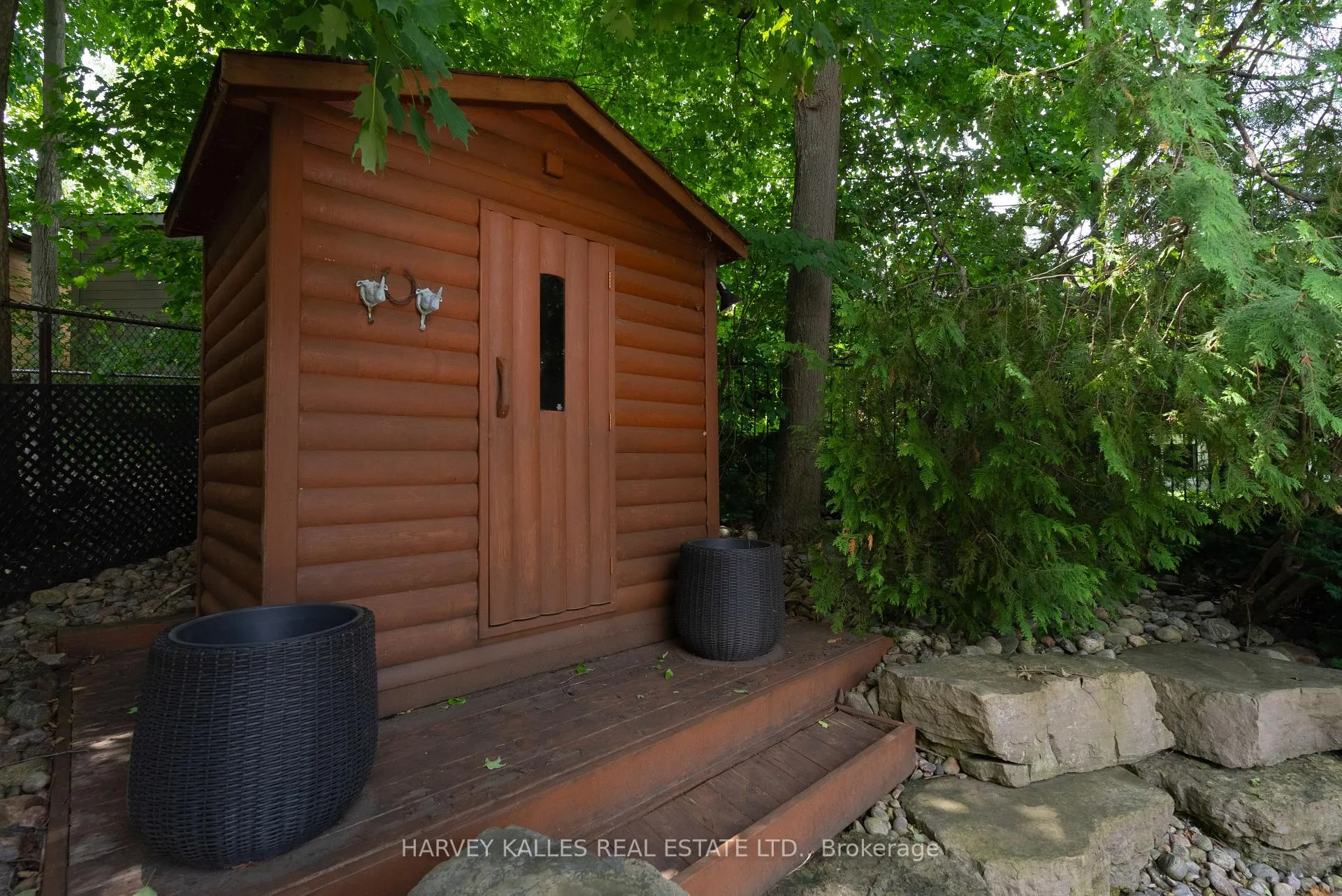 Photo 33 of 23 Royal Oak Drive, Barrie, South Shore — HOMEH