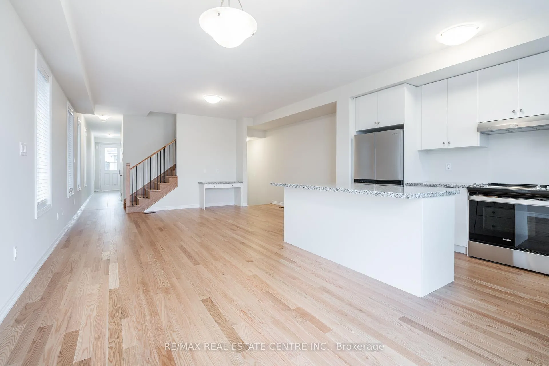 Photo 12 of 1426 Almonte Drive, Burlington, Tyandaga — HOMEH