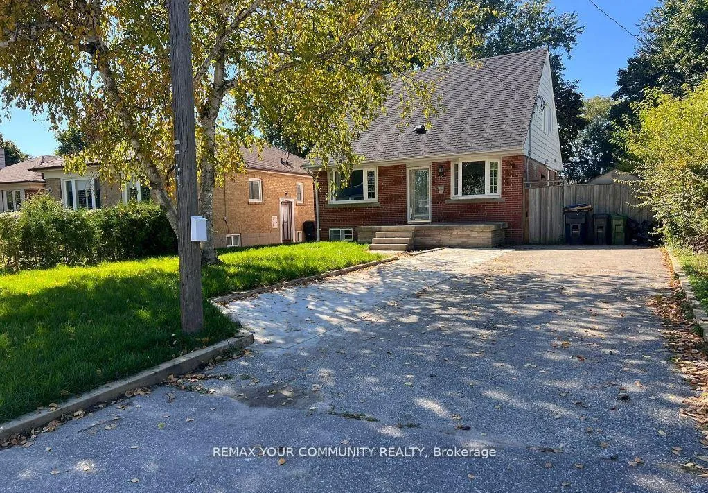 Front of 16 Robertsfield Crescent