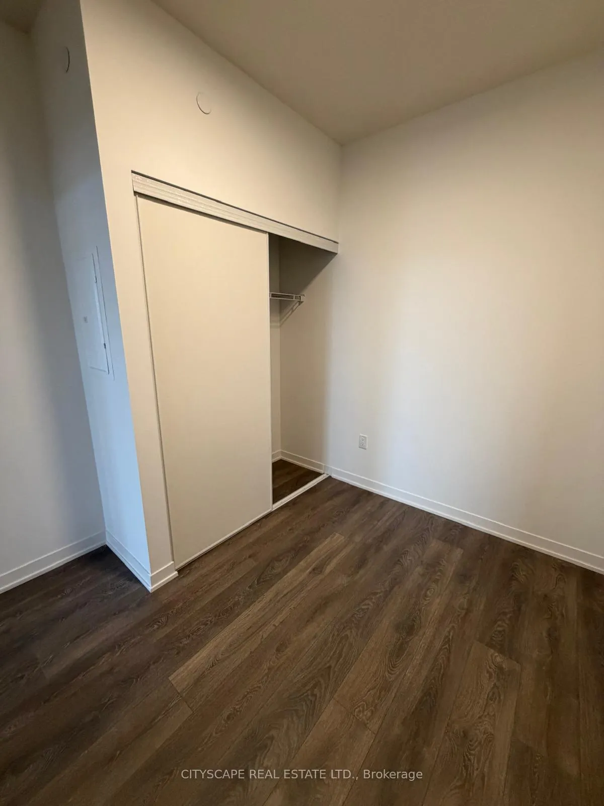 Photo 7 of Unit 523, 4787 Powers Common, Burlington, Alton — HOMEH