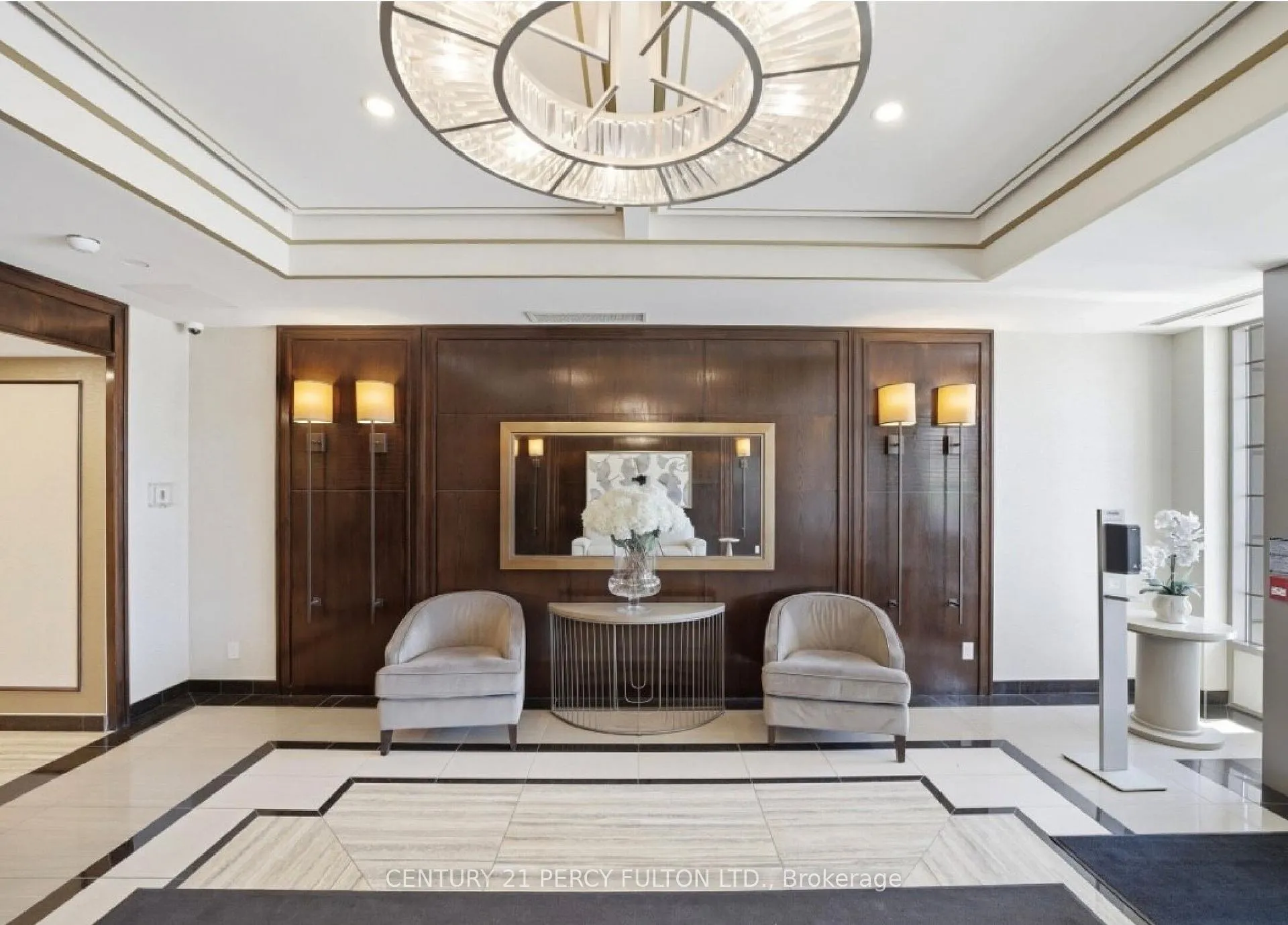 Photo 4 of Unit 902, 2365 Central Park Drive, Oakville, River Oaks — HOMEH