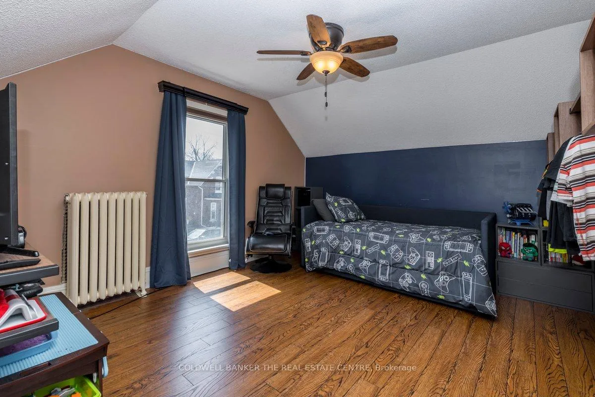 Photo 39 of 46 Park Street, Barrie, Queen's Park — HOMEH