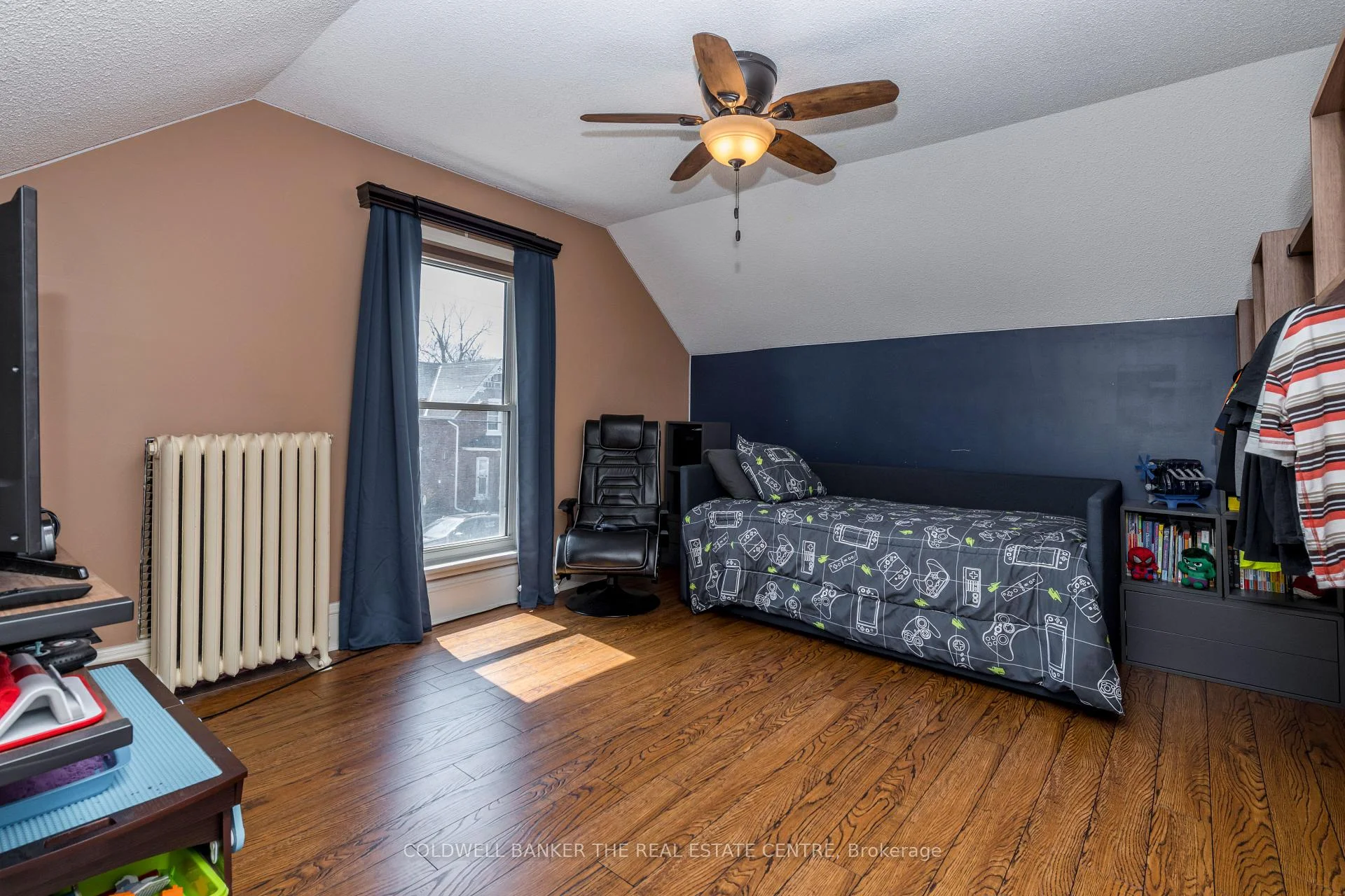Photo 13 of 46 Park Street, Barrie, Queen's Park — HOMEH