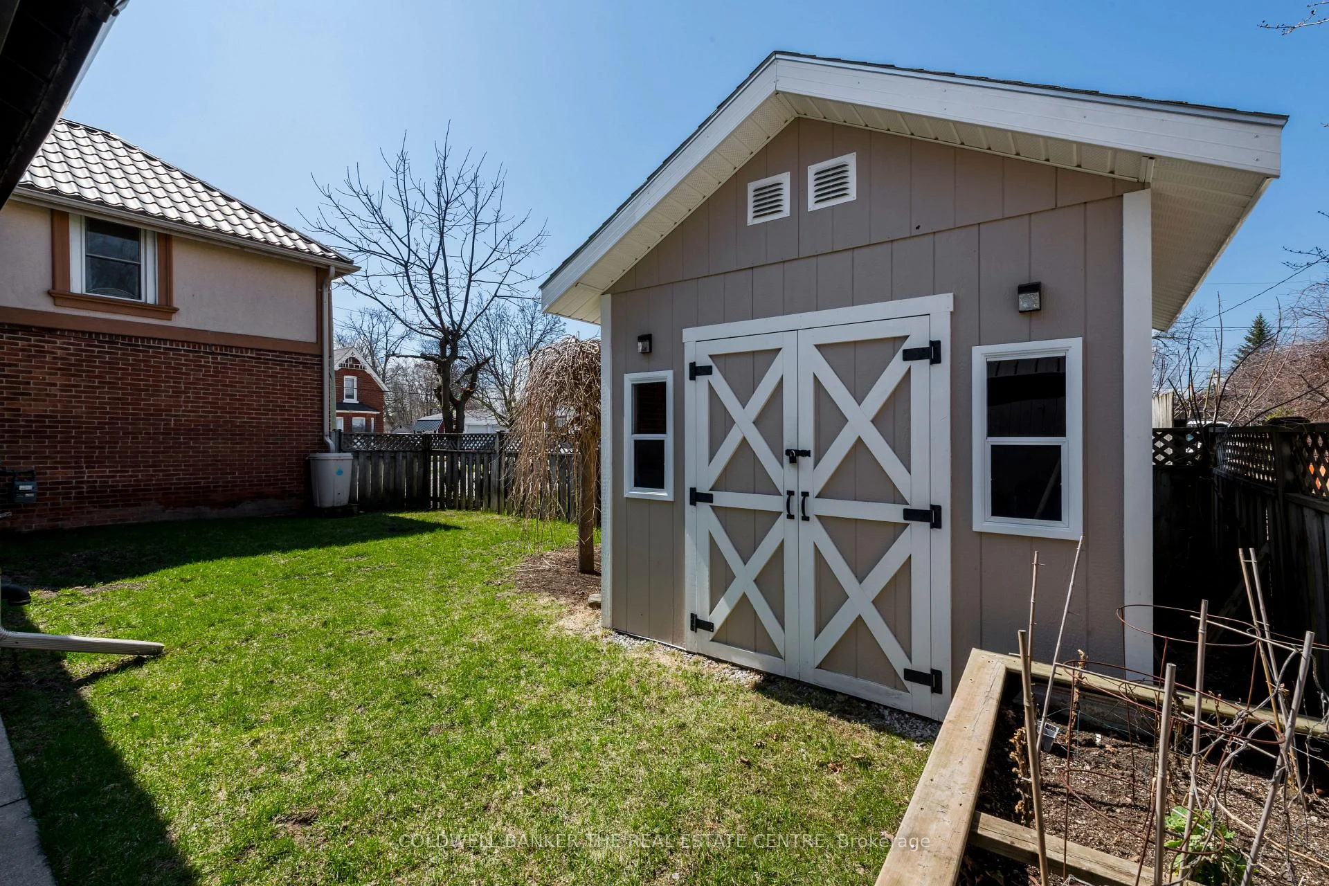Photo 20 of 46 Park Street, Barrie, Queen's Park — HOMEH