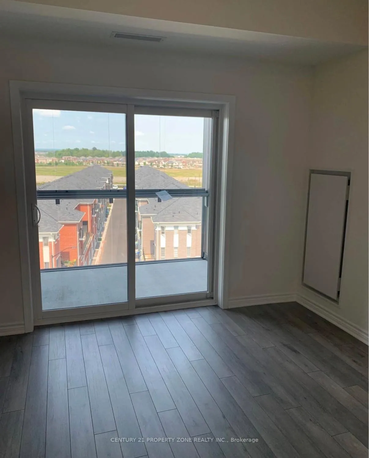 Photo 4 of Unit 620, 200 Lagerfeld Drive, Brampton, Credit Valley — HOMEH