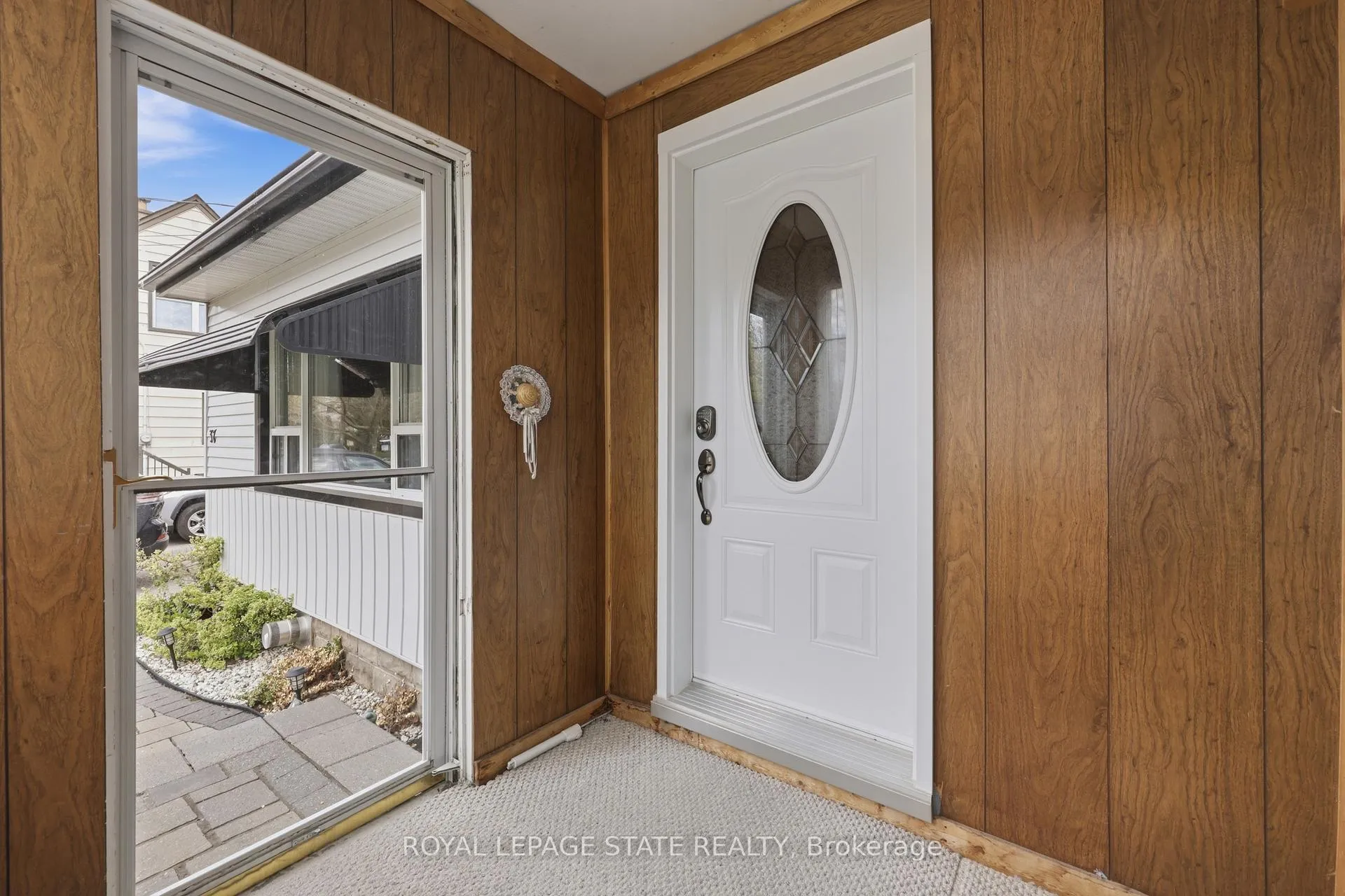 Photo 5 of 37 Central Park Avenue, Hamilton, Dundas — HOMEH