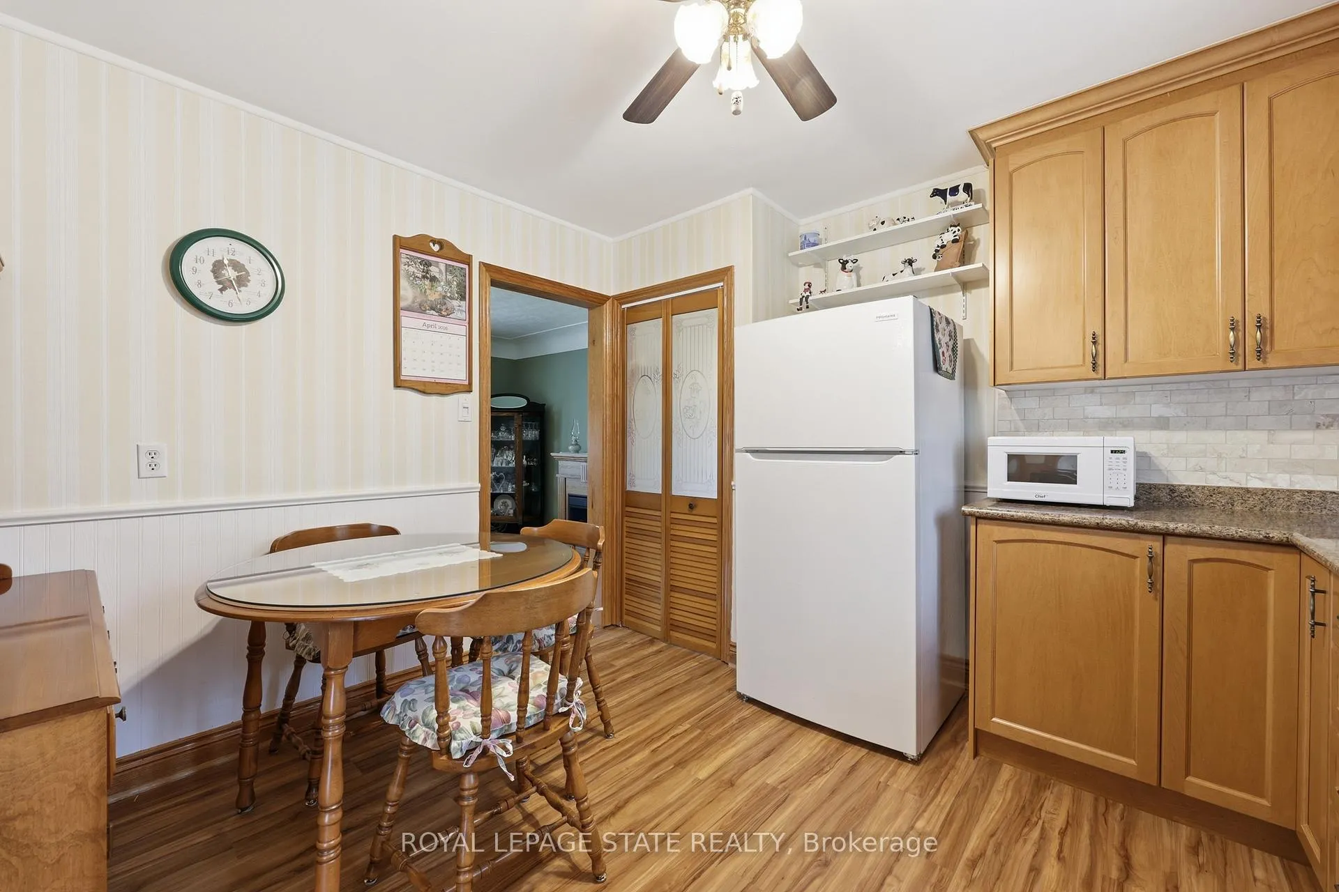 Photo 12 of 37 Central Park Avenue, Hamilton, Dundas — HOMEH