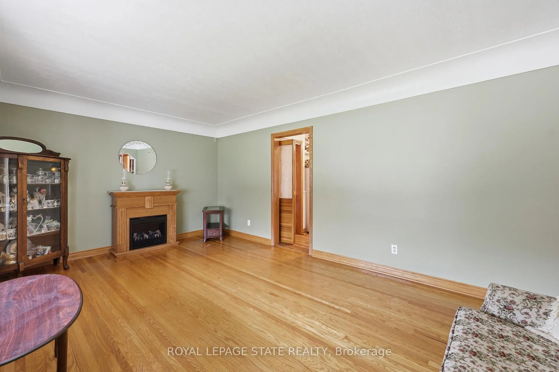 Photo 15 of 37 Central Park Avenue, Hamilton, Dundas — HOMEH
