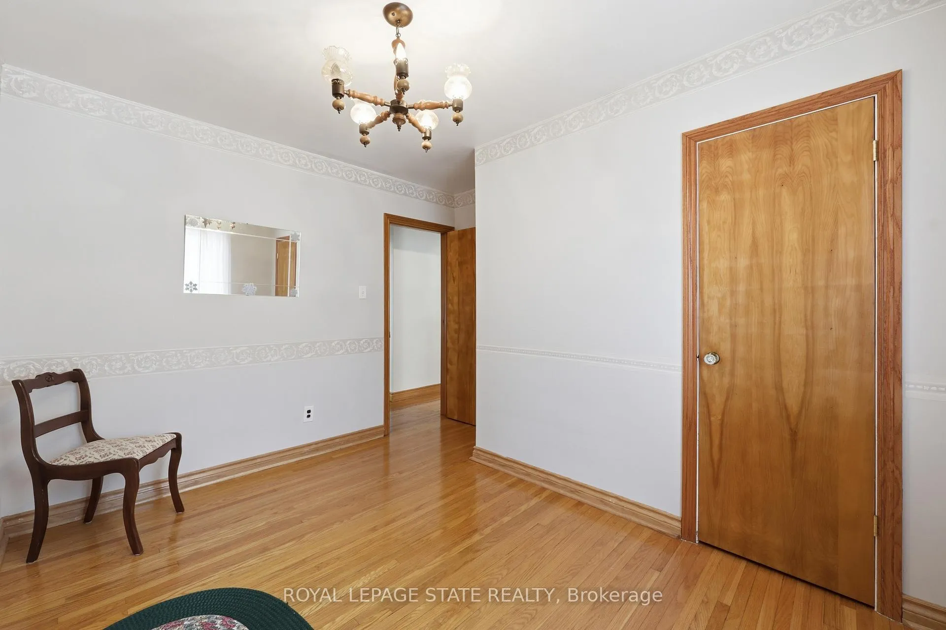 Photo 20 of 37 Central Park Avenue, Hamilton, Dundas — HOMEH