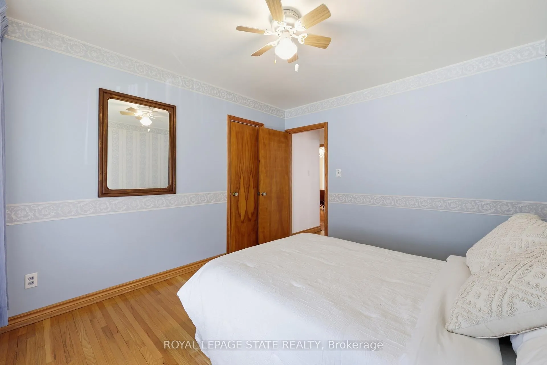 Photo 22 of 37 Central Park Avenue, Hamilton, Dundas — HOMEH