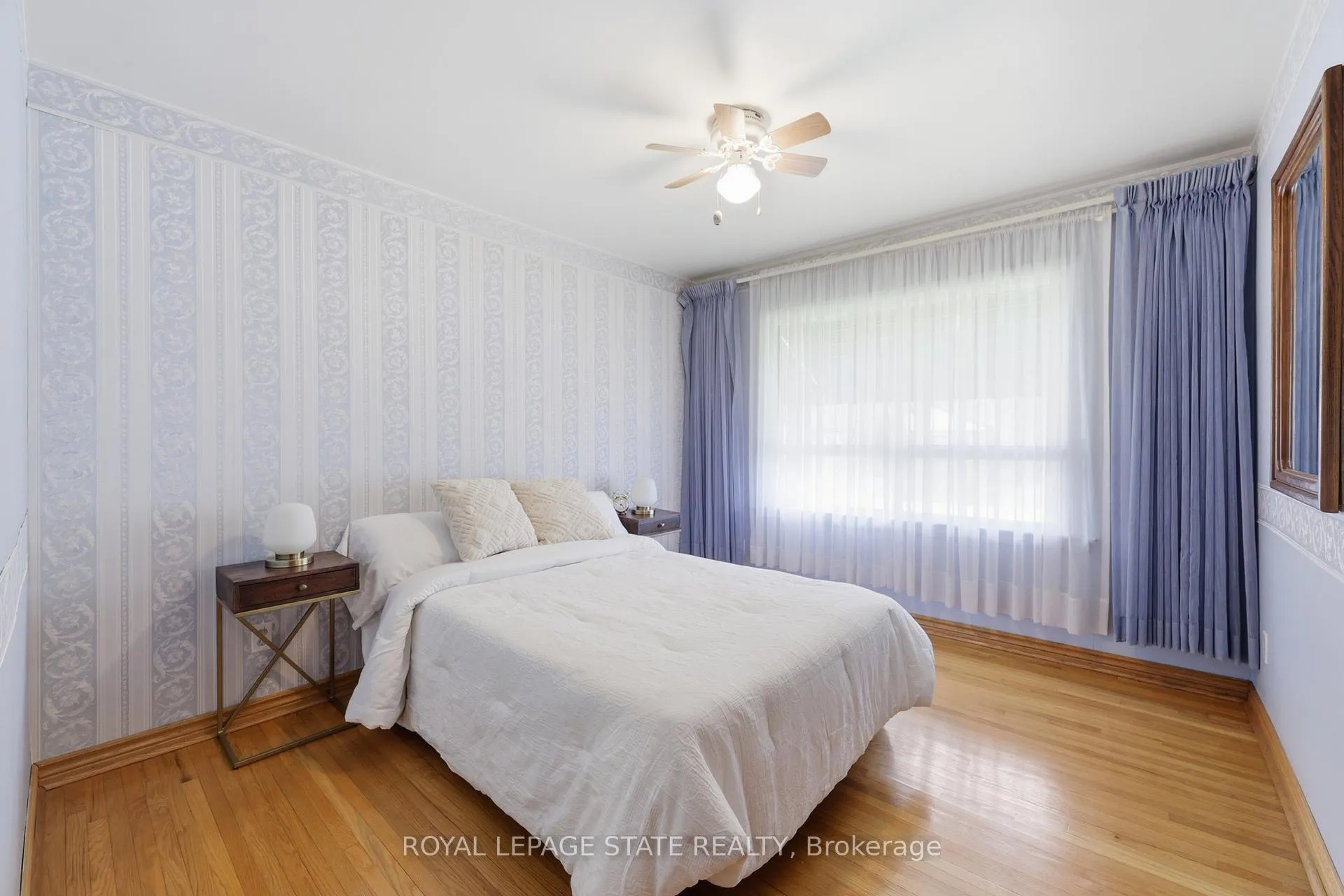 Photo 23 of 37 Central Park Avenue, Hamilton, Dundas — HOMEH