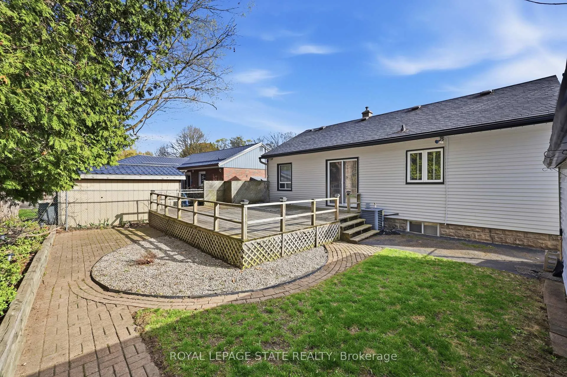 Photo 33 of 37 Central Park Avenue, Hamilton, Dundas — HOMEH