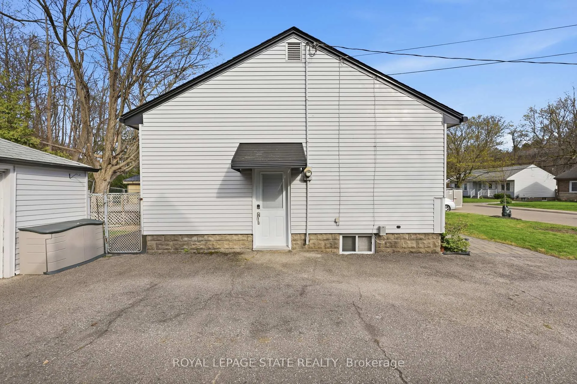 Photo 39 of 37 Central Park Avenue, Hamilton, Dundas — HOMEH