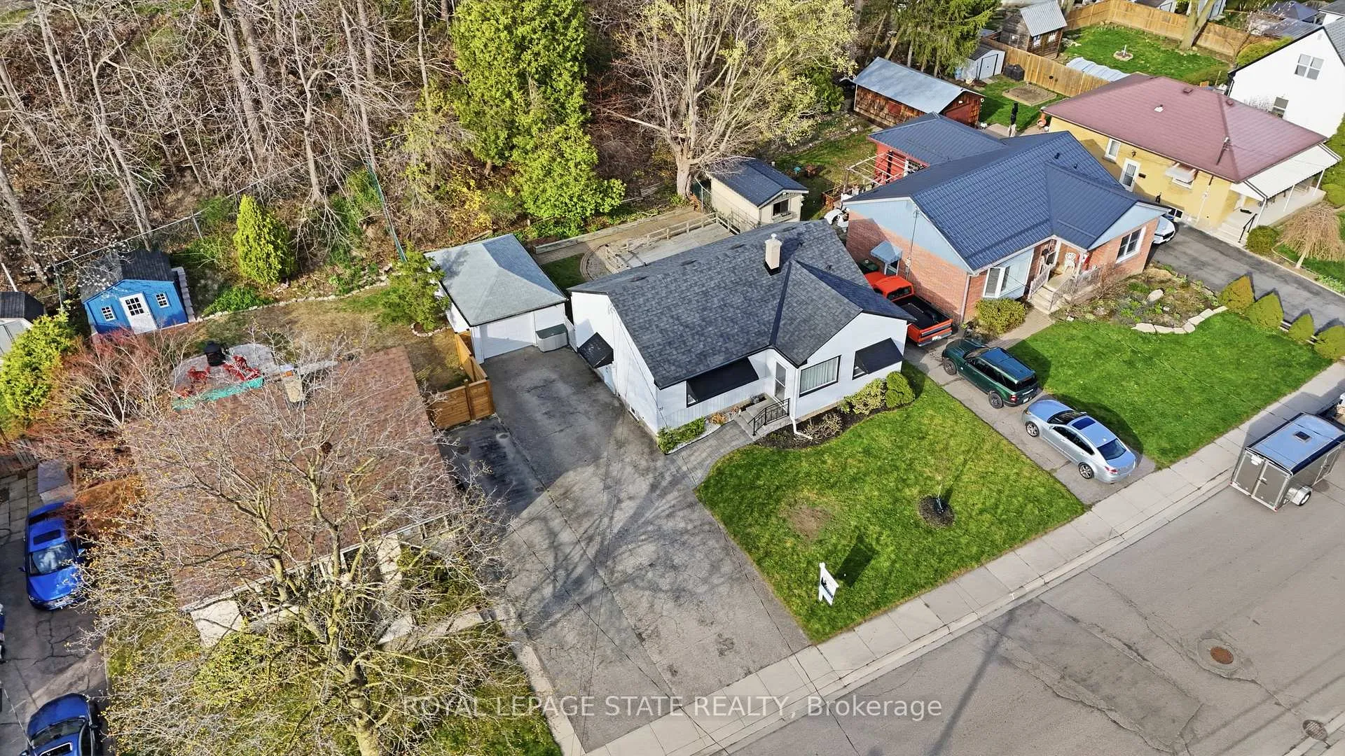 Photo 42 of 37 Central Park Avenue, Hamilton, Dundas — HOMEH