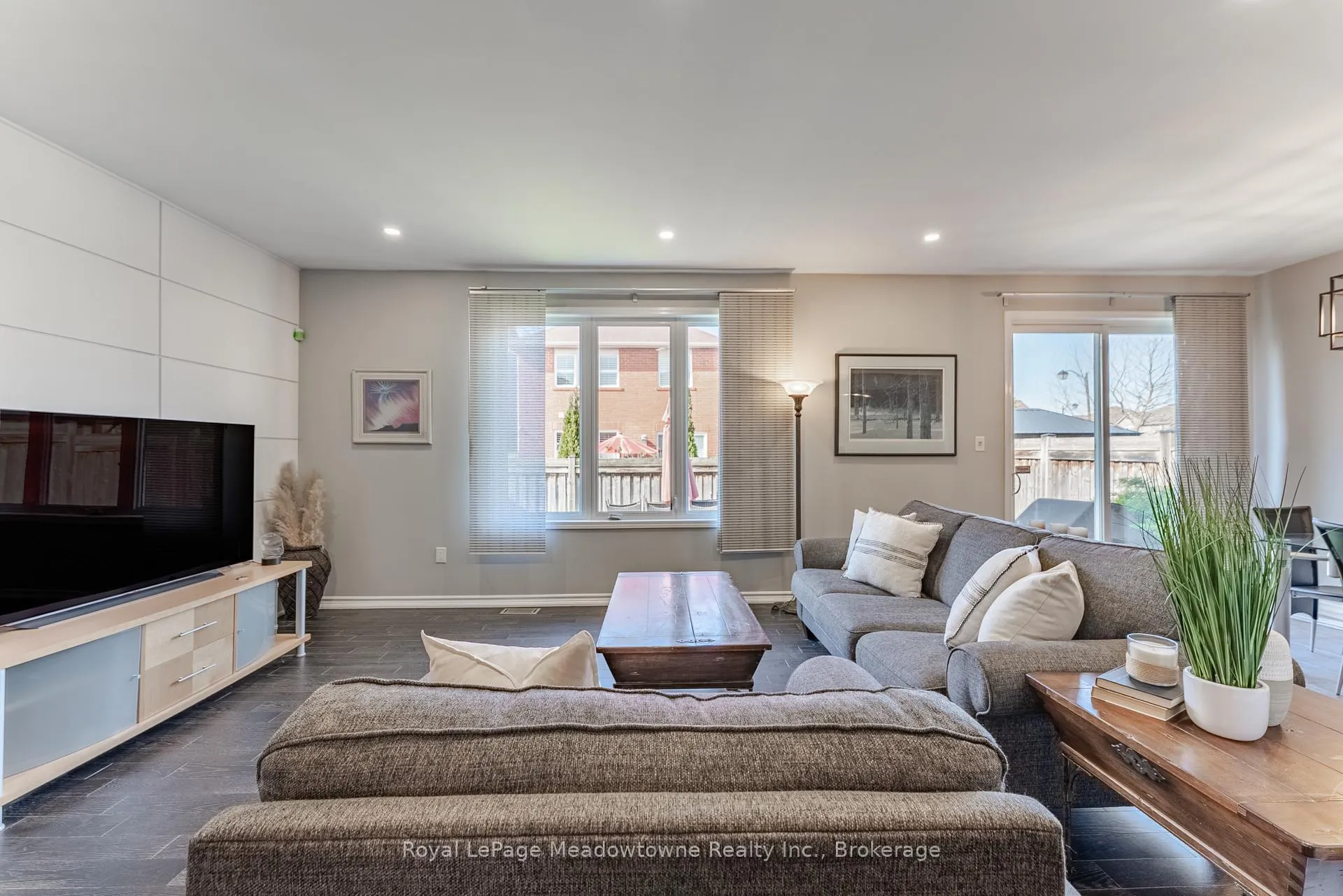 Photo 11 of 325 Gleave Terrace, Milton, Harrison — HOMEH
