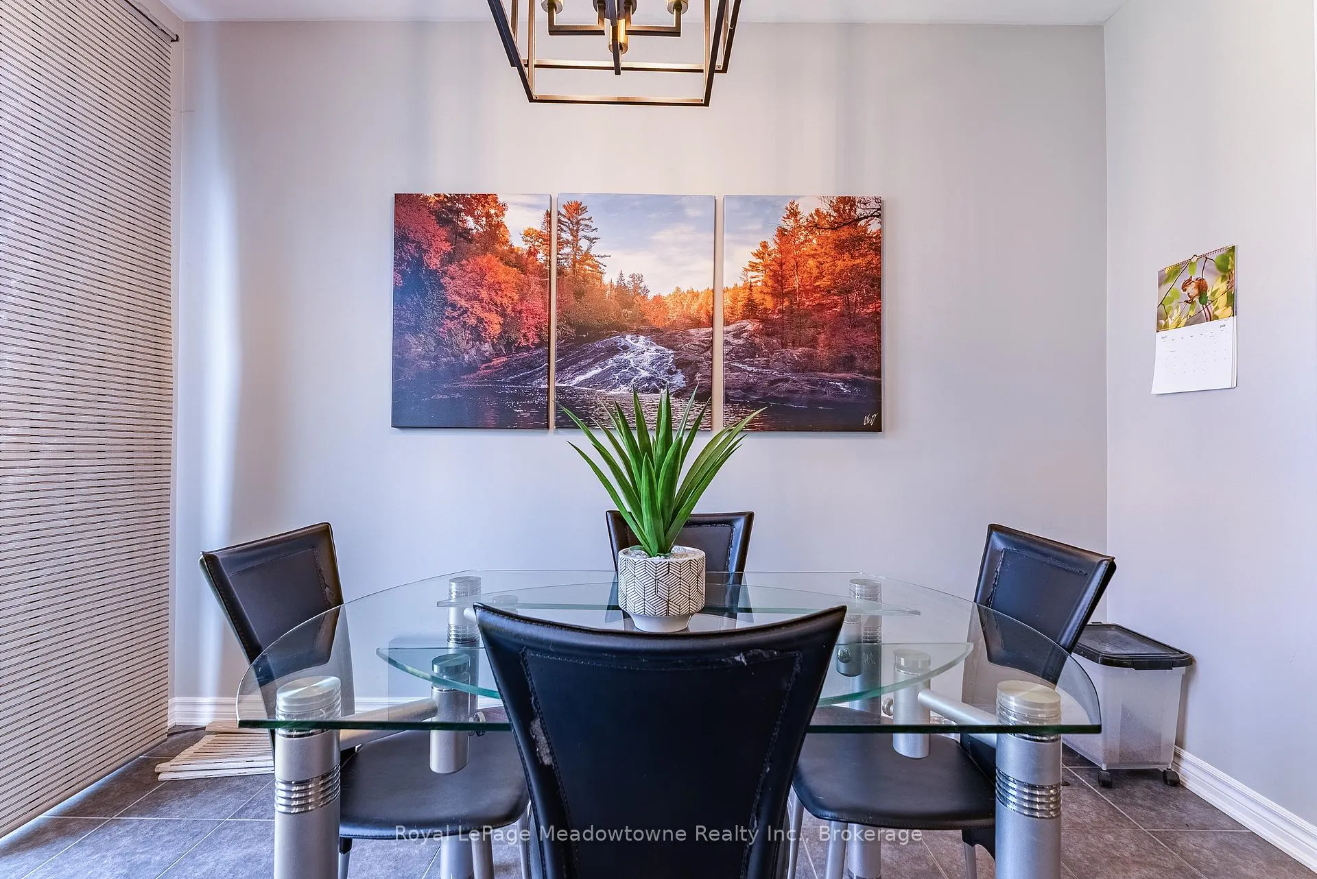Photo 15 of 325 Gleave Terrace, Milton, Harrison — HOMEH