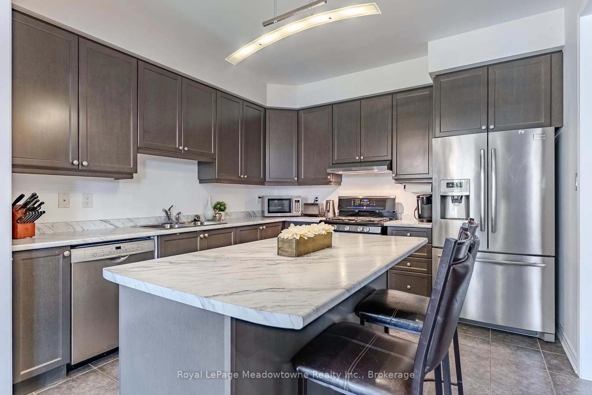 Photo 17 of 325 Gleave Terrace, Milton, Harrison — HOMEH