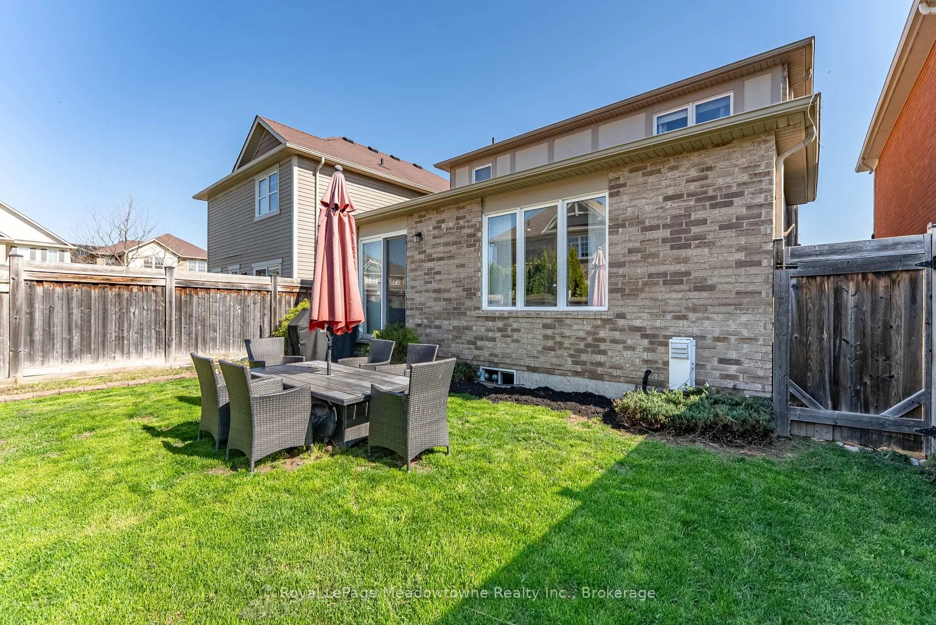 Photo 35 of 325 Gleave Terrace, Milton, Harrison — HOMEH