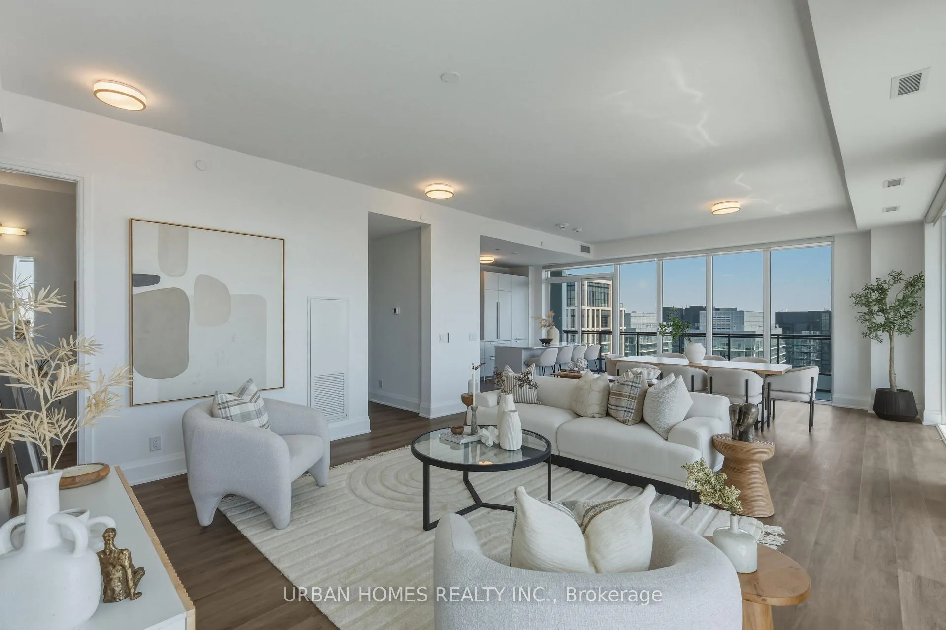 Photo of Unit 3602, 65 Broadway Avenue