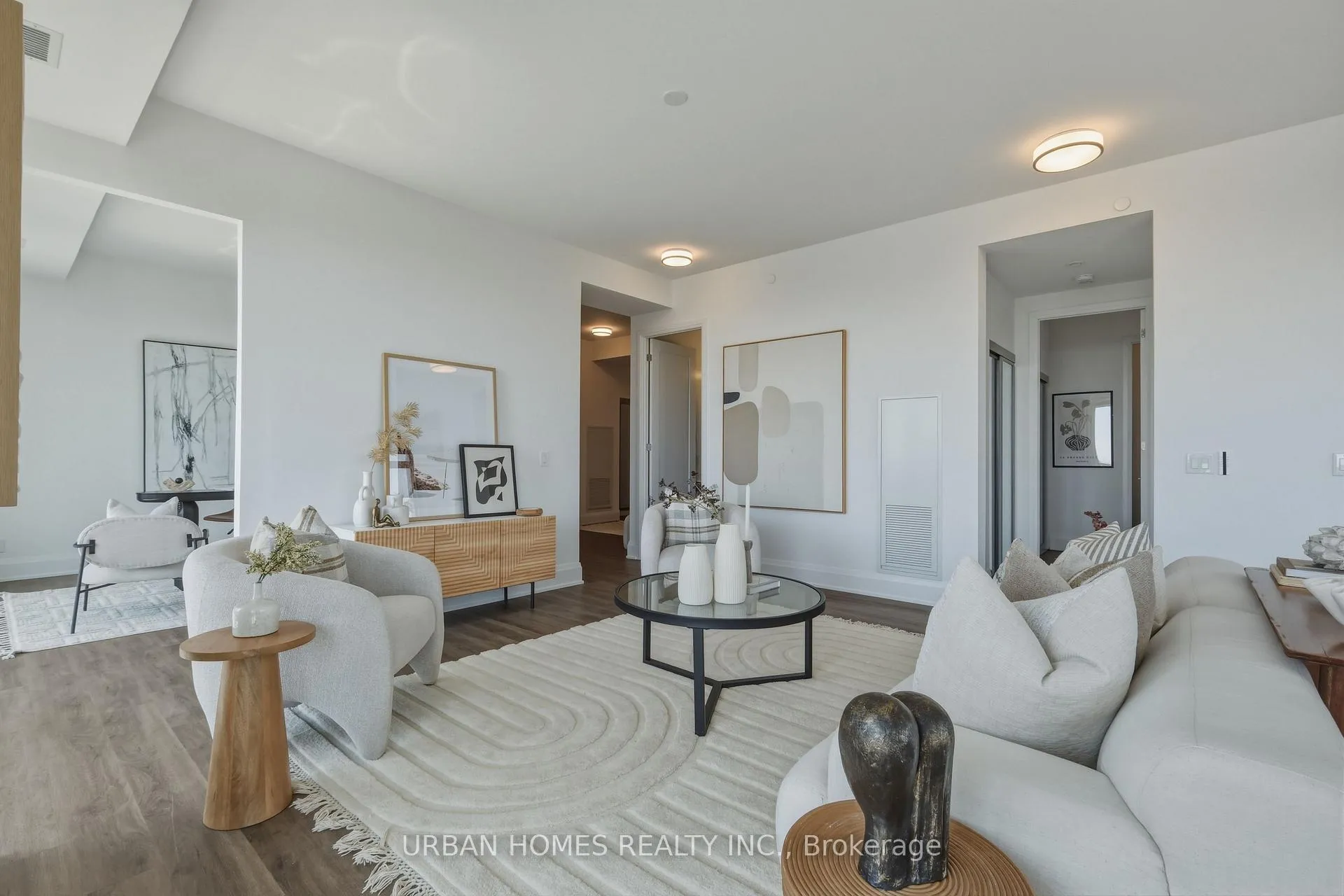 Photo 5 of Unit 3602, 65 Broadway Avenue, Toronto, Mount Pleasant West — HOMEH
