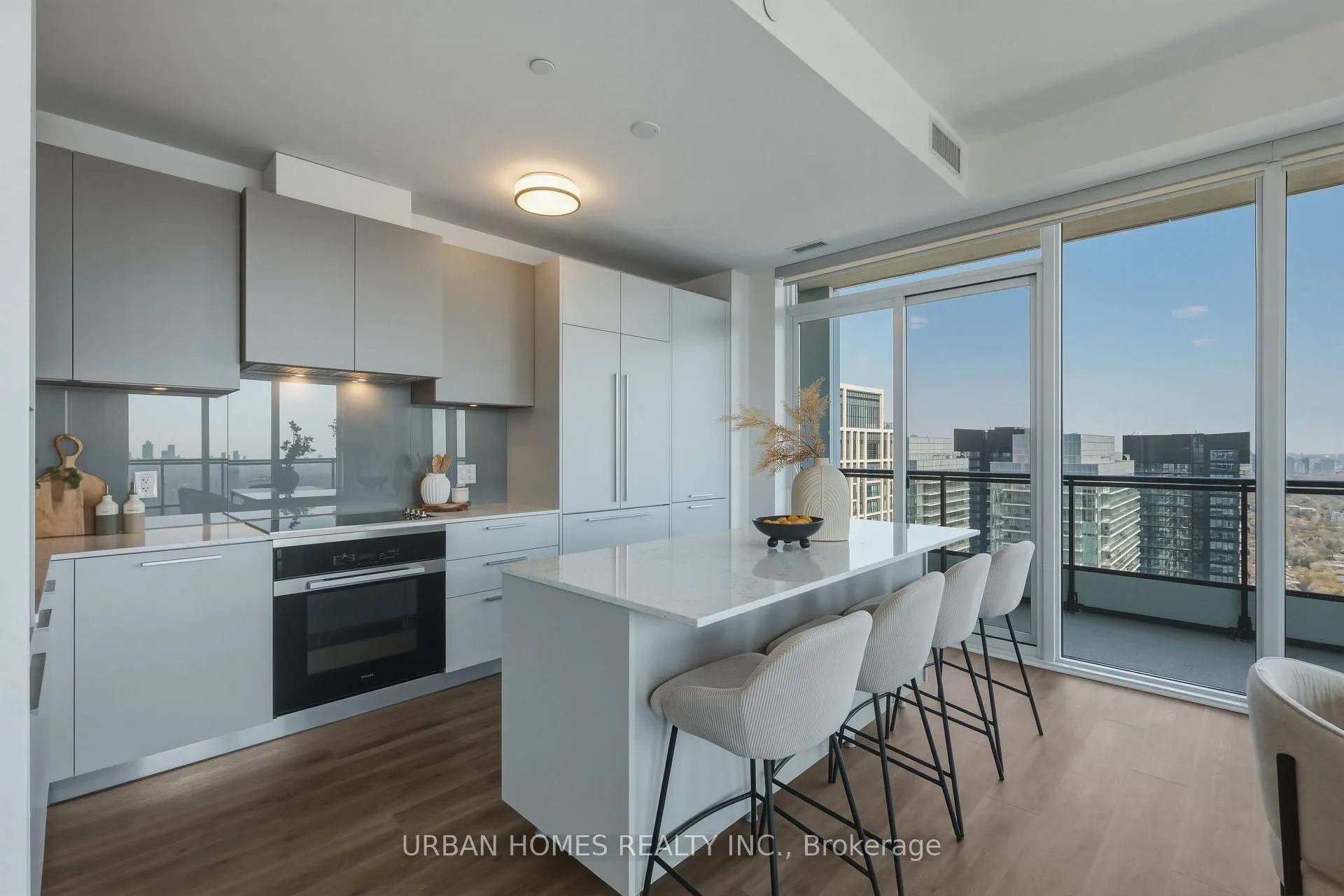 Photo 8 of Unit 3602, 65 Broadway Avenue, Toronto, Mount Pleasant West — HOMEH