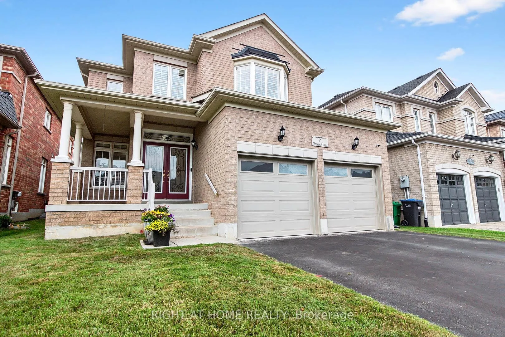 Photo 2 of 7 Messina Avenue, Brampton, Bram West — HOMEH