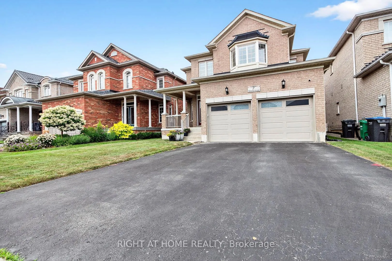 Photo 4 of 7 Messina Avenue, Brampton, Bram West — HOMEH