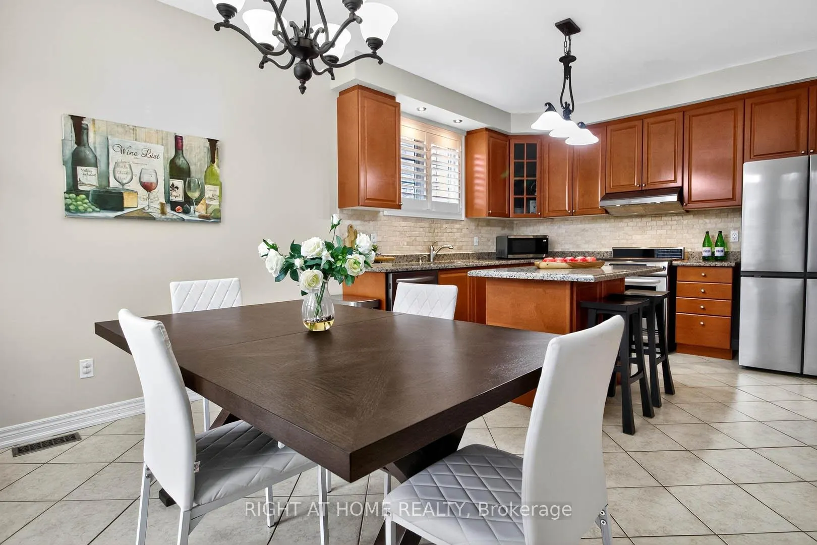 Photo 14 of 7 Messina Avenue, Brampton, Bram West — HOMEH