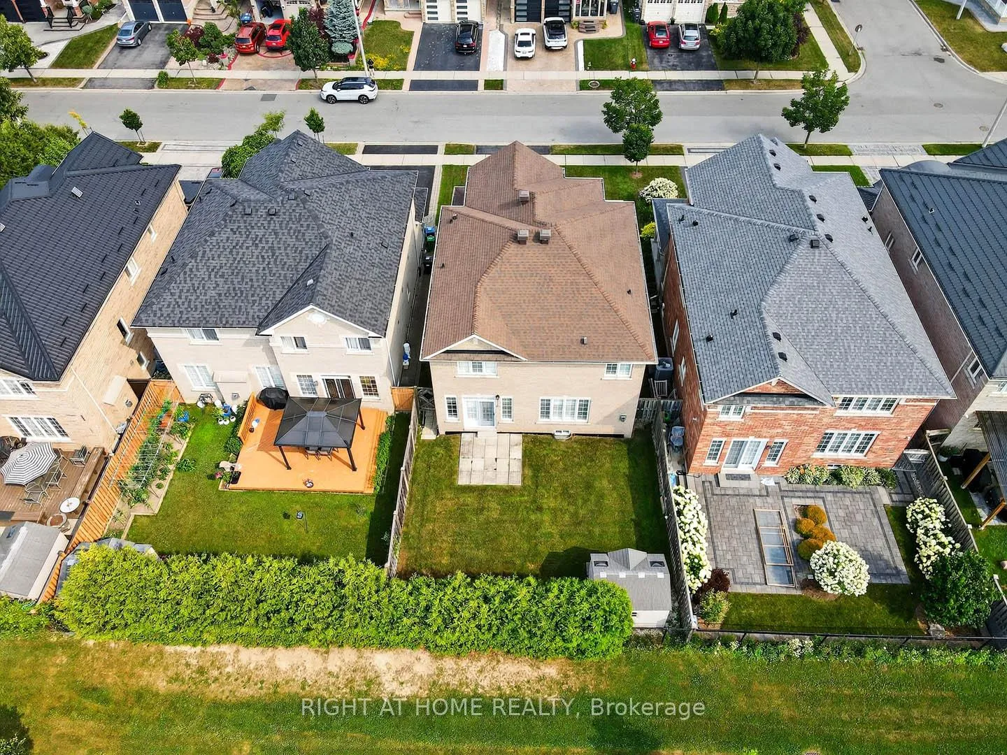 Photo 31 of 7 Messina Avenue, Brampton, Bram West — HOMEH