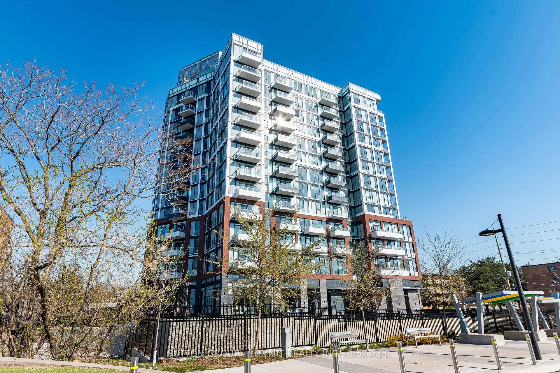 Front of Unit 1309, 2088 James Street