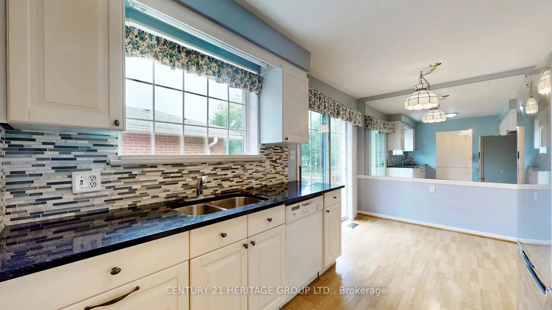 Photo 12 of 1 Dunsinane Drive, Markham, Royal Orchard — HOMEH