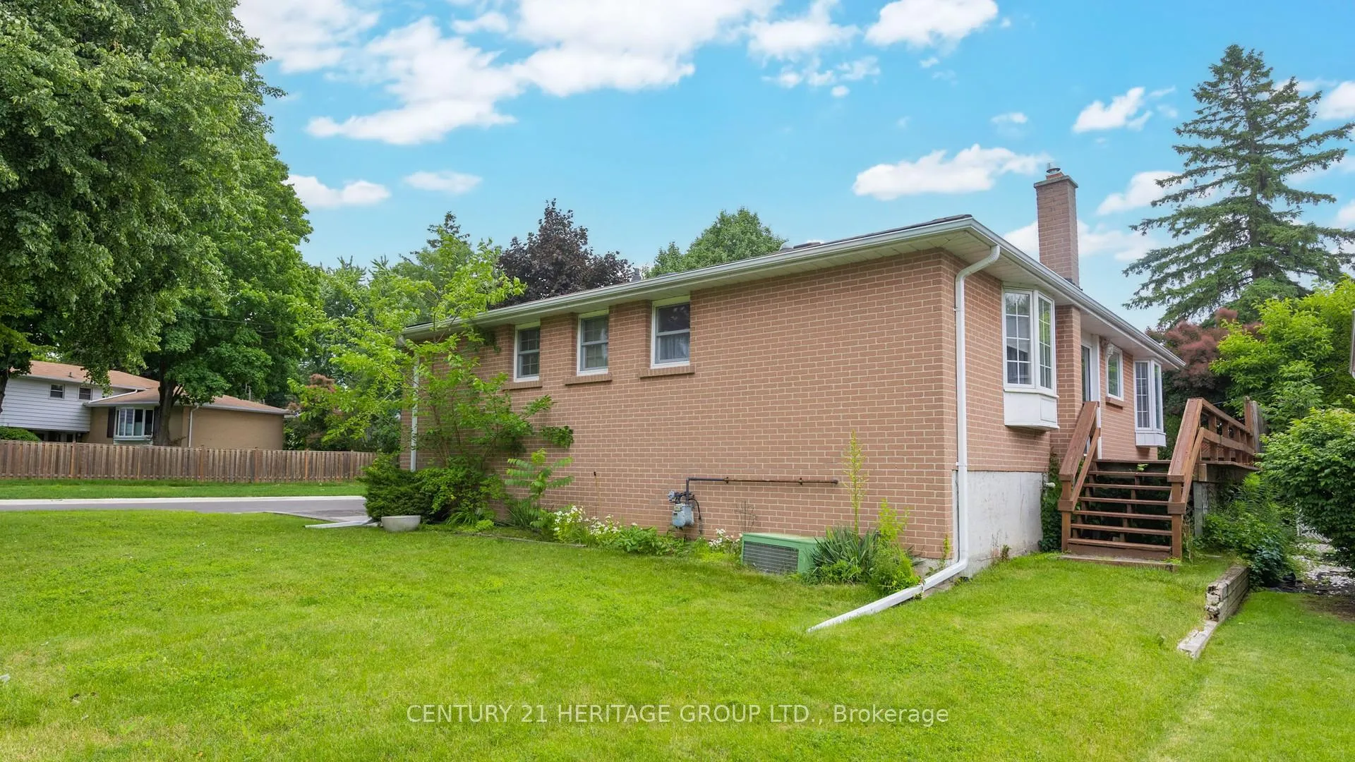 Photo 37 of 1 Dunsinane Drive, Markham, Royal Orchard — HOMEH