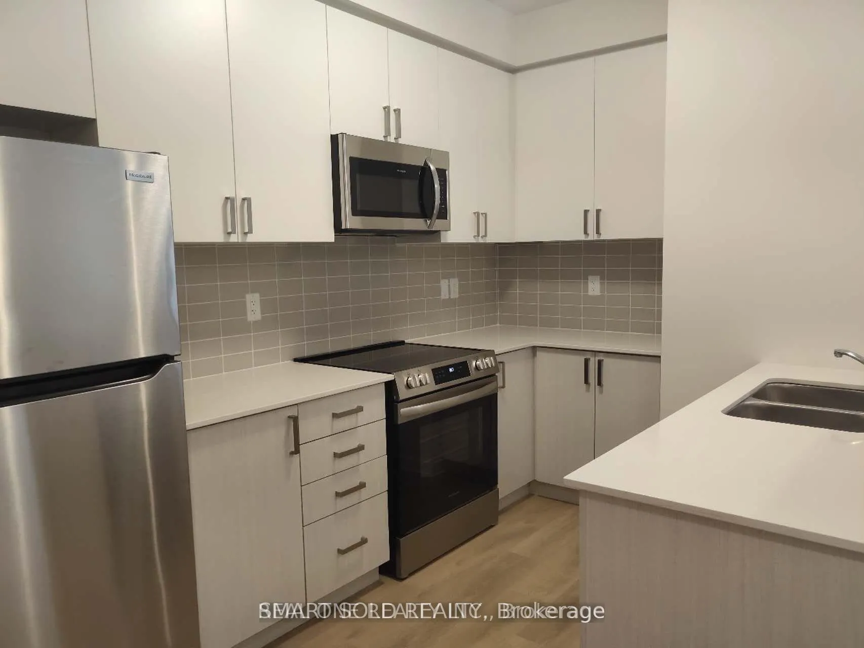 Photo 6 of Unit 1407, 1865 Pickering Parkway, Pickering, Village East — HOMEH
