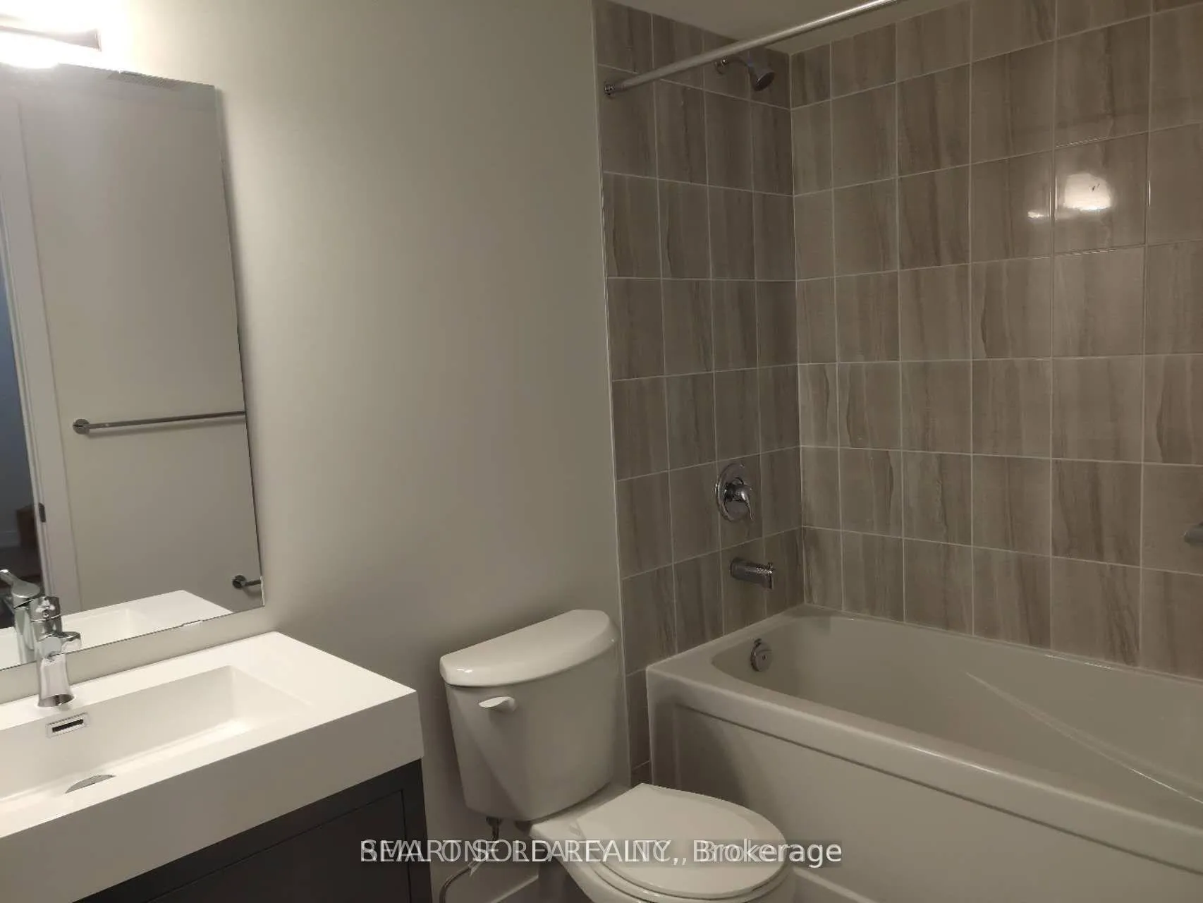 Photo 12 of Unit 1407, 1865 Pickering Parkway, Pickering, Village East — HOMEH